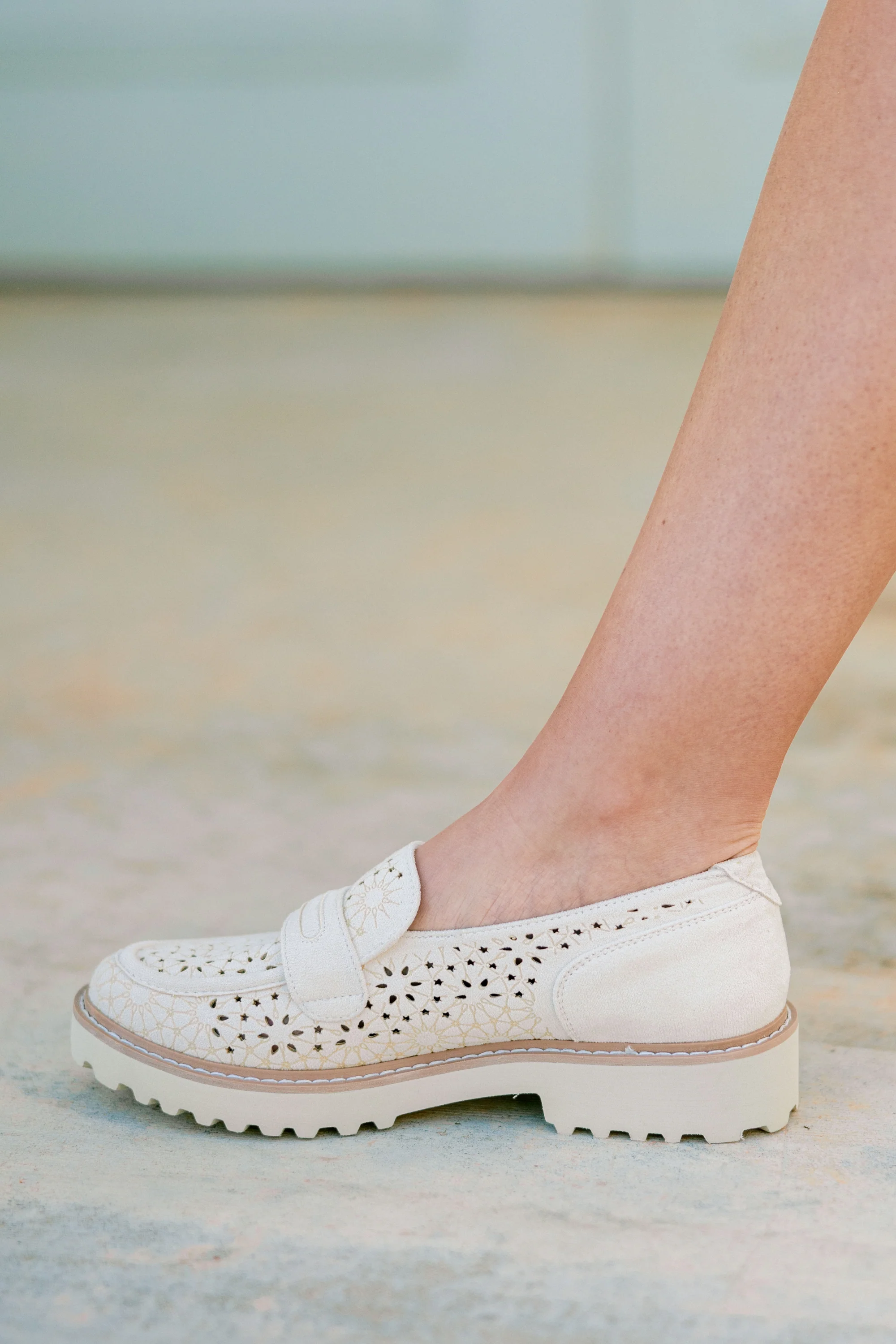 Power Petals Loafers, Ivory - Giverhouse