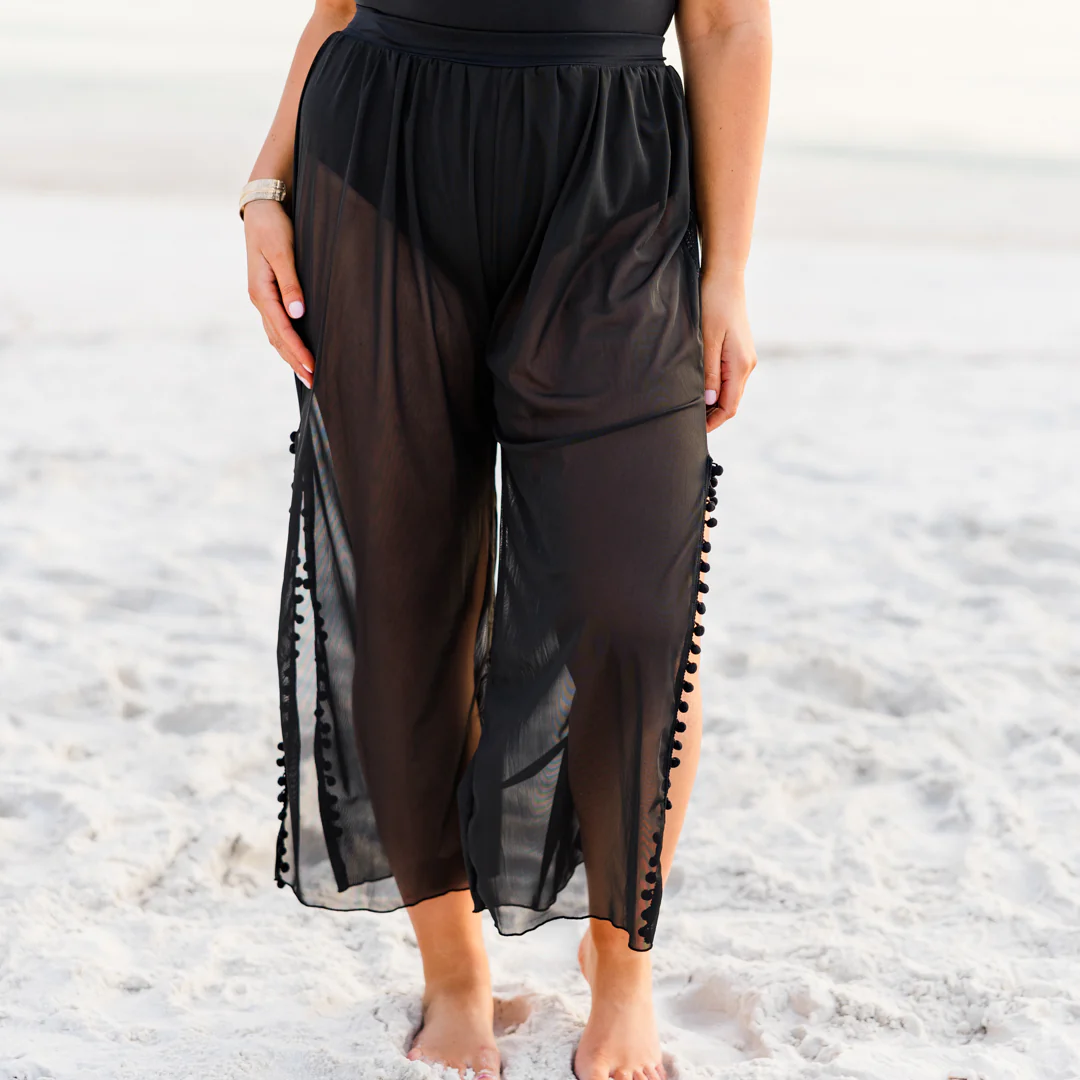 Embracing The Breeze Bottoms, Black - Giverhouse