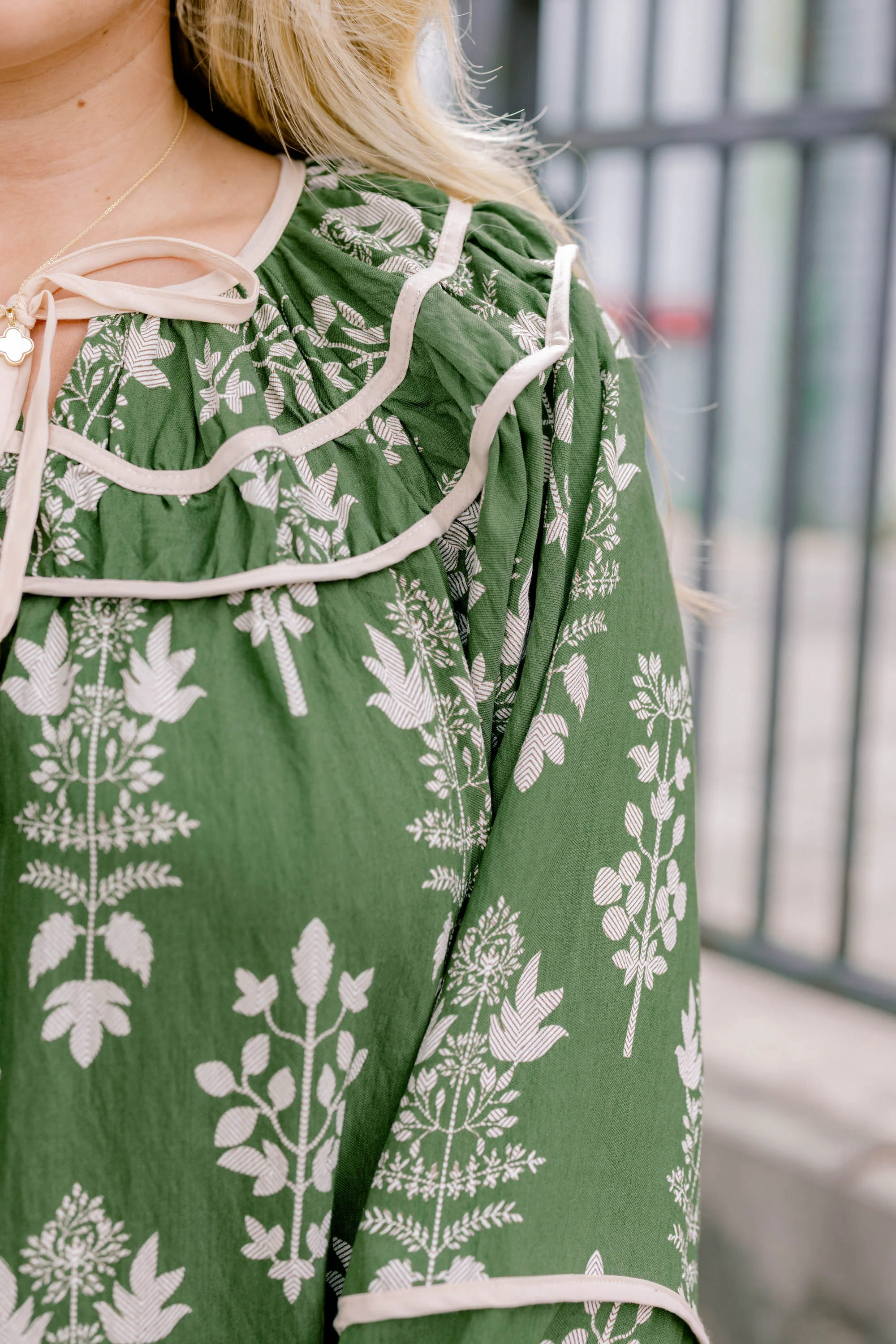 Glowing Moon Top, Green - Giverhouse