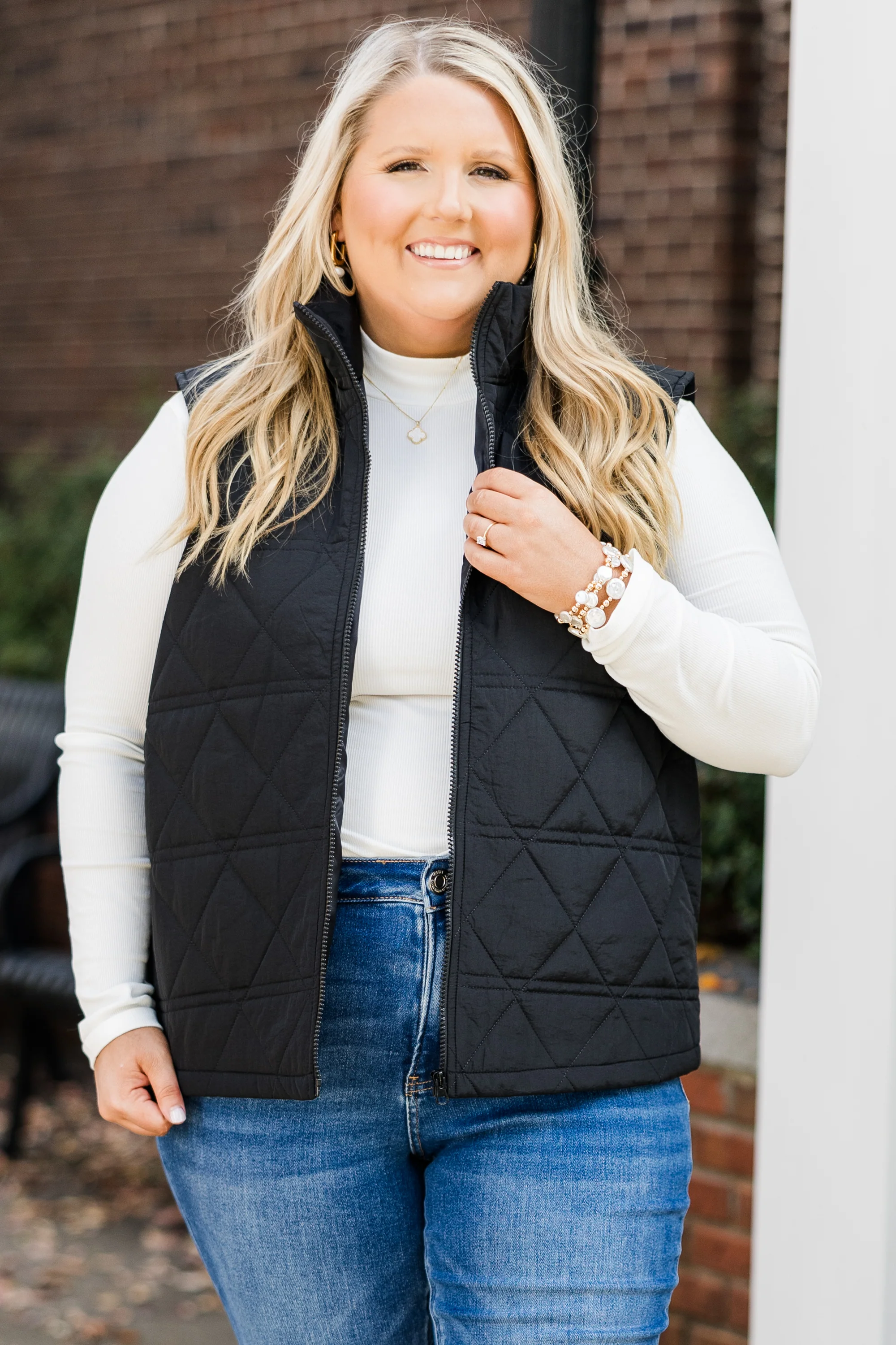 Comfort Cutie Vest, Black - Giverhouse