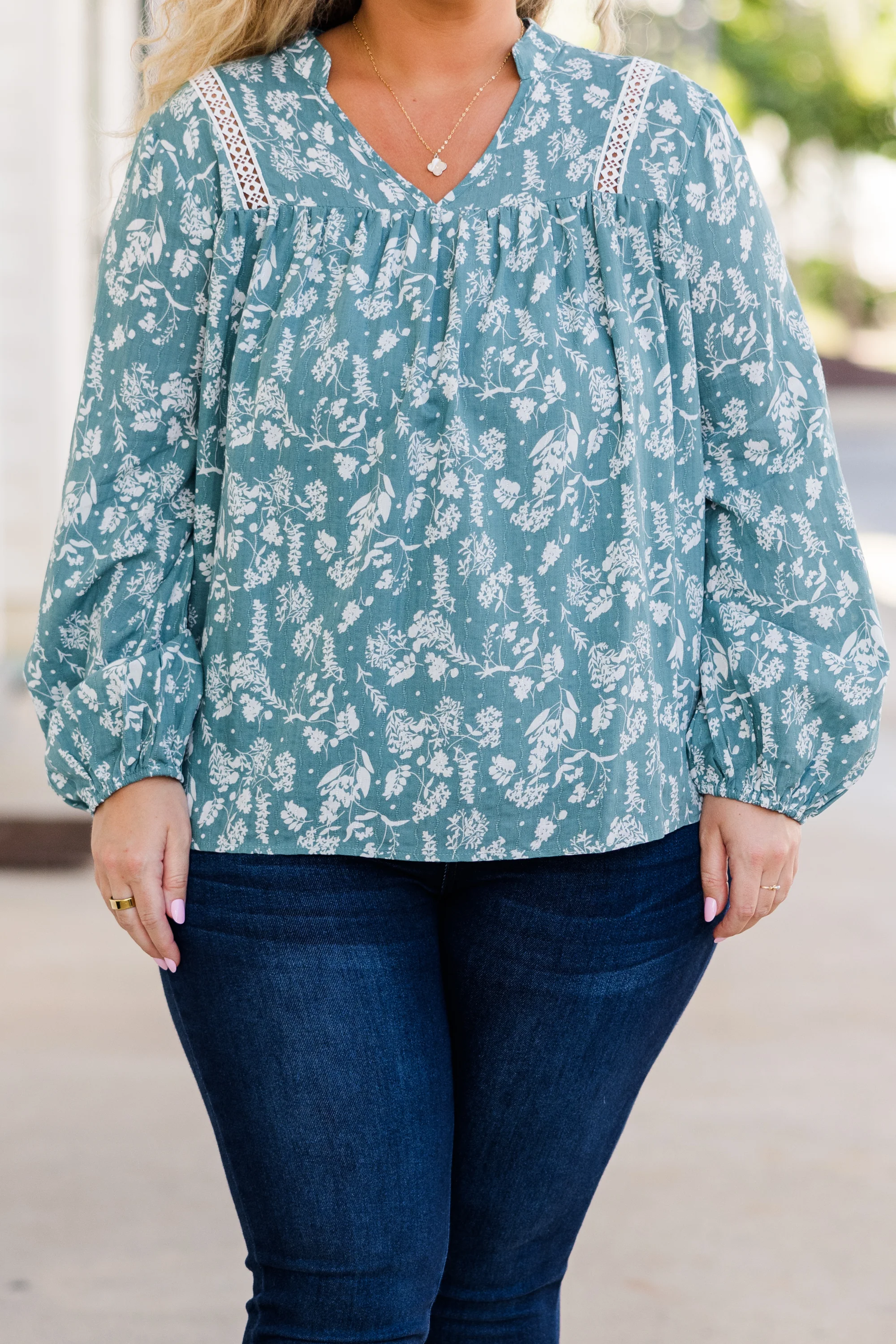 Graceful Blossom Top, Sage - Giverhouse