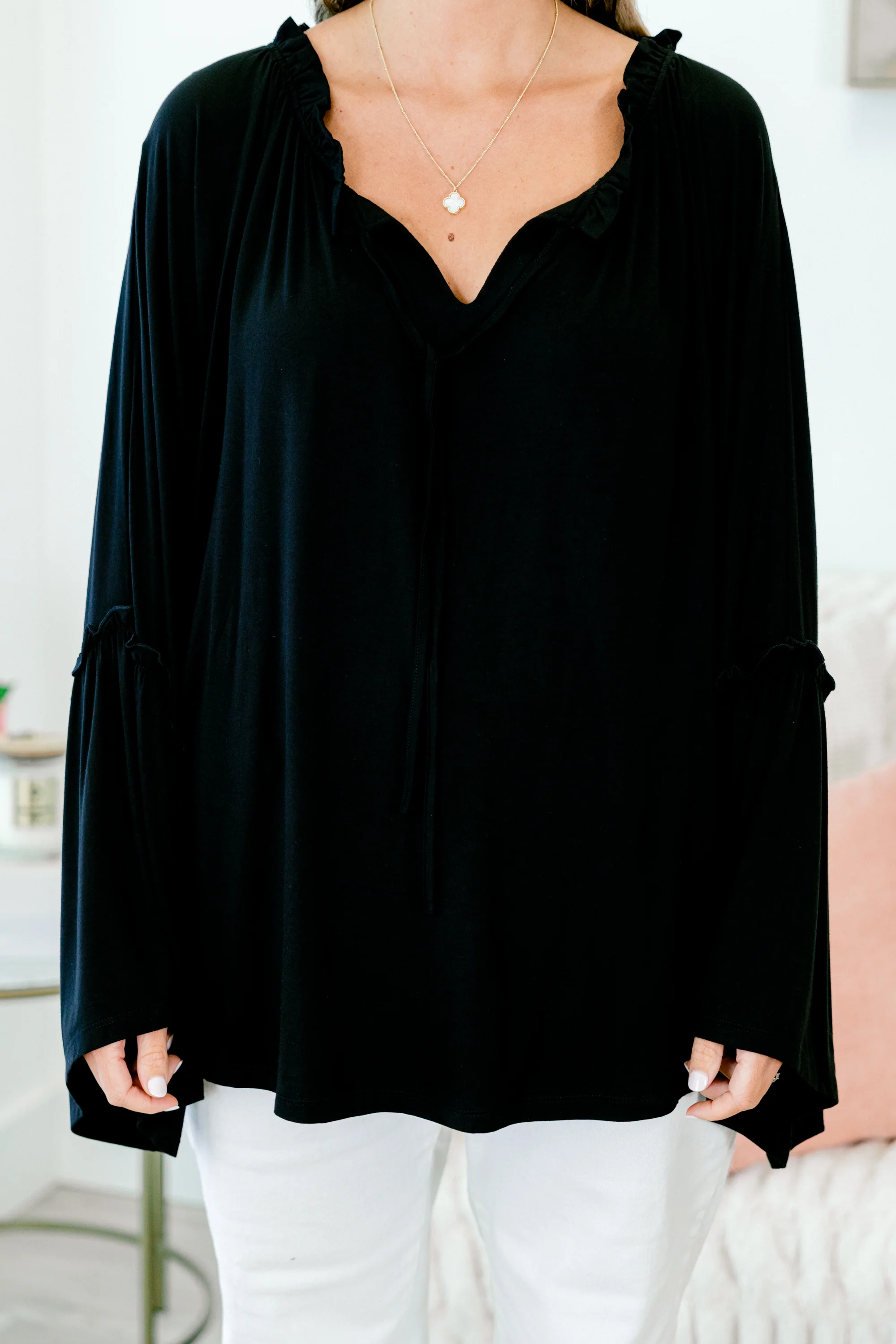 Bell of the Night Top, Black - Giverhouse