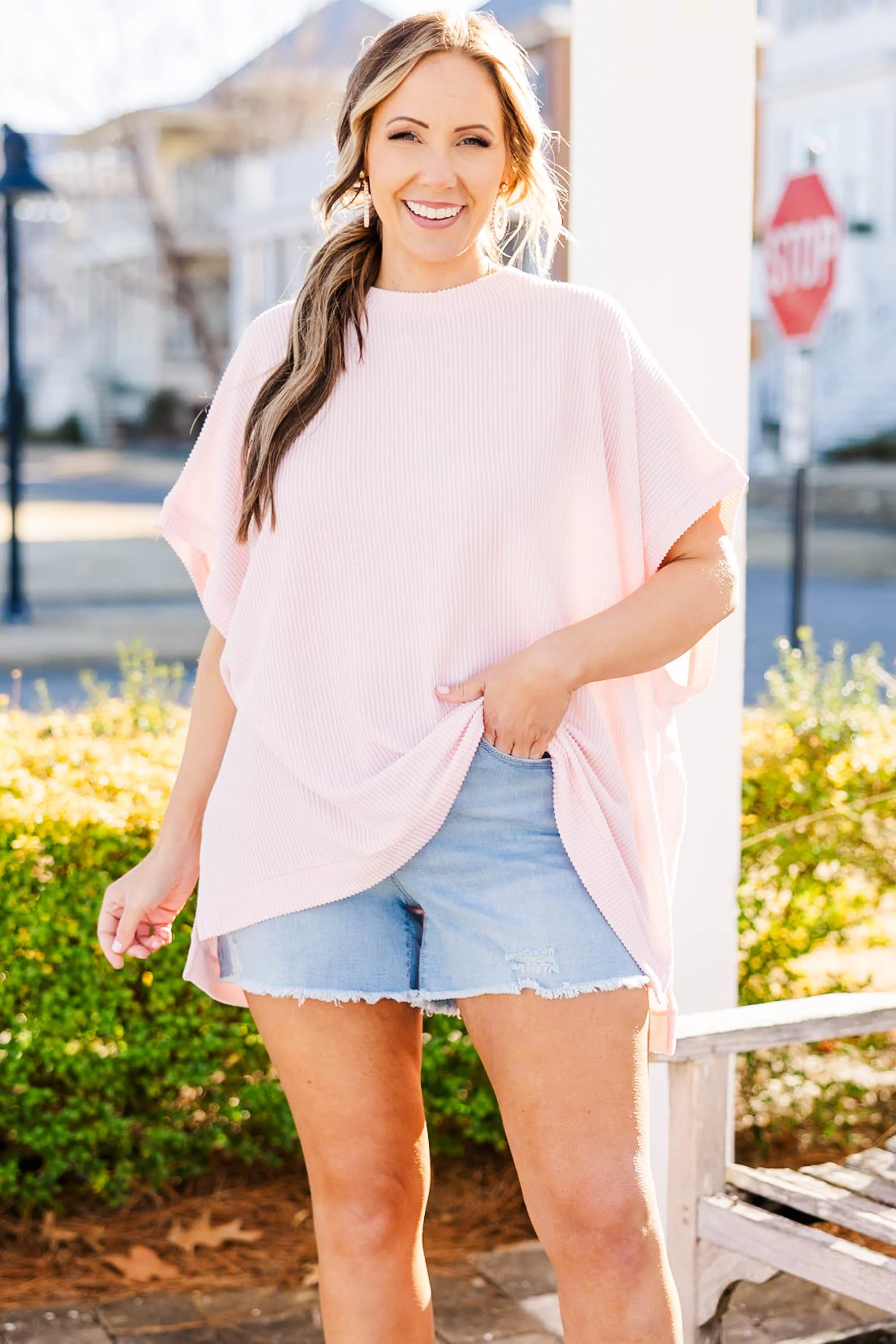 Tell Me Something Good Shorts, Light Wash - Giverhouse