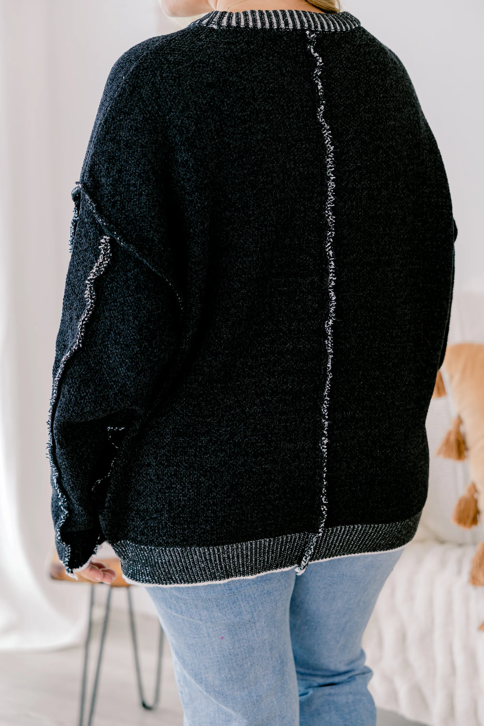 Life's a Dream Sweater, Black - Giverhouse