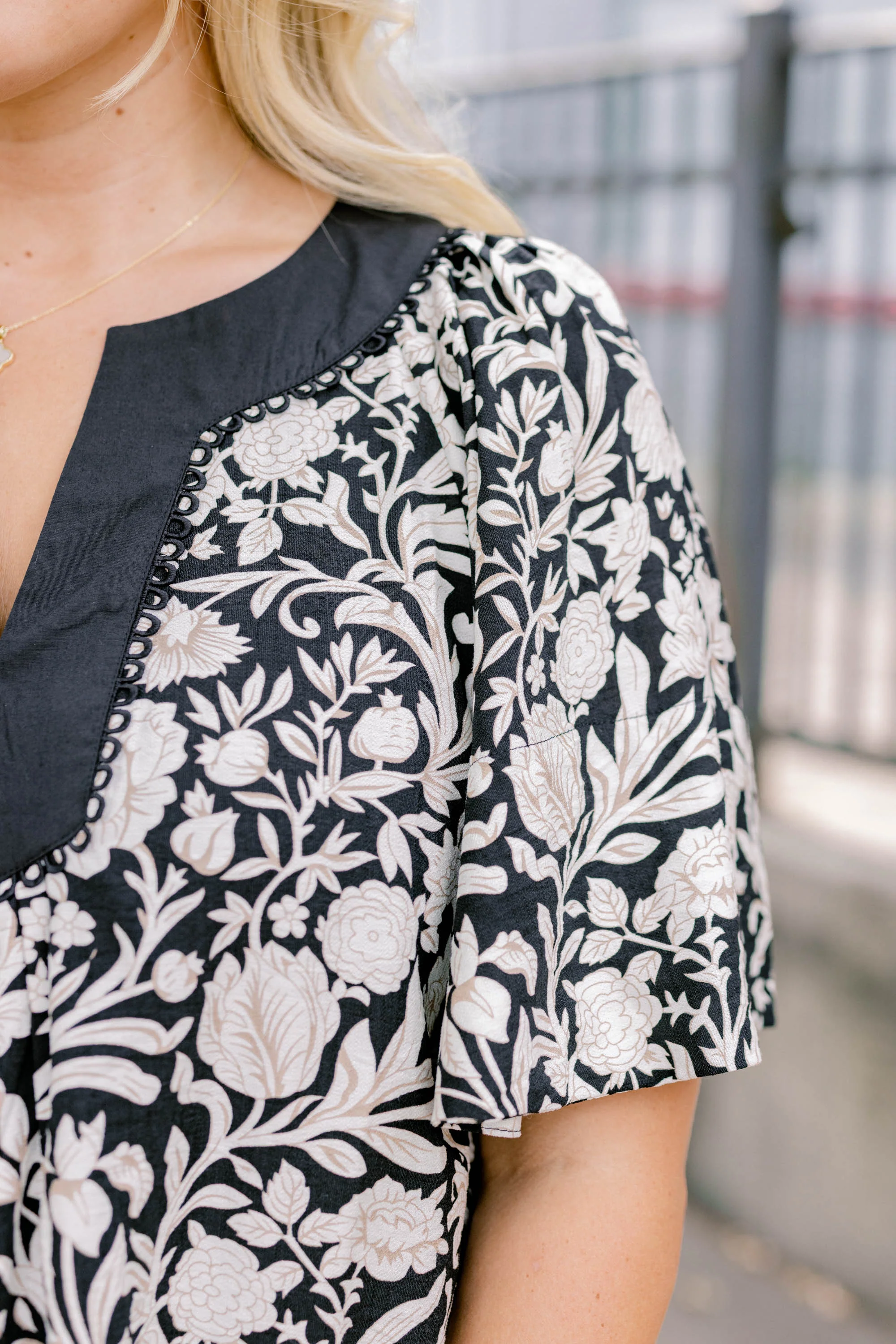 Nautical Breeze Top, Floral Black - Giverhouse