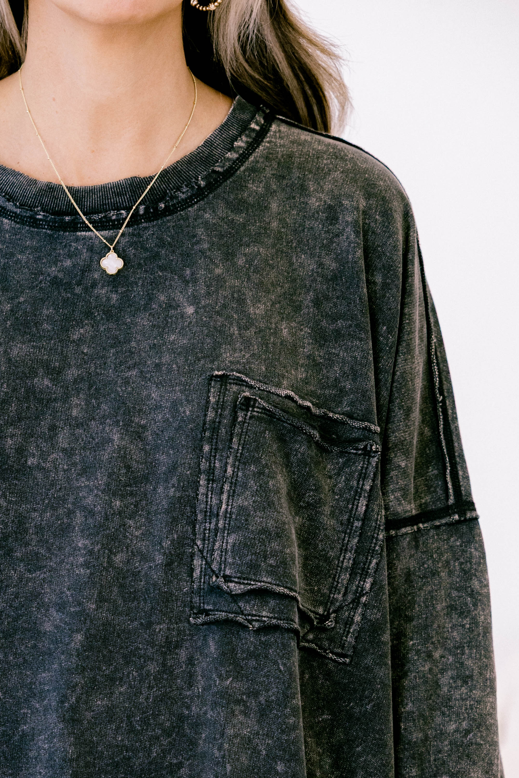 Staying Positive Top, Ash Black - Giverhouse