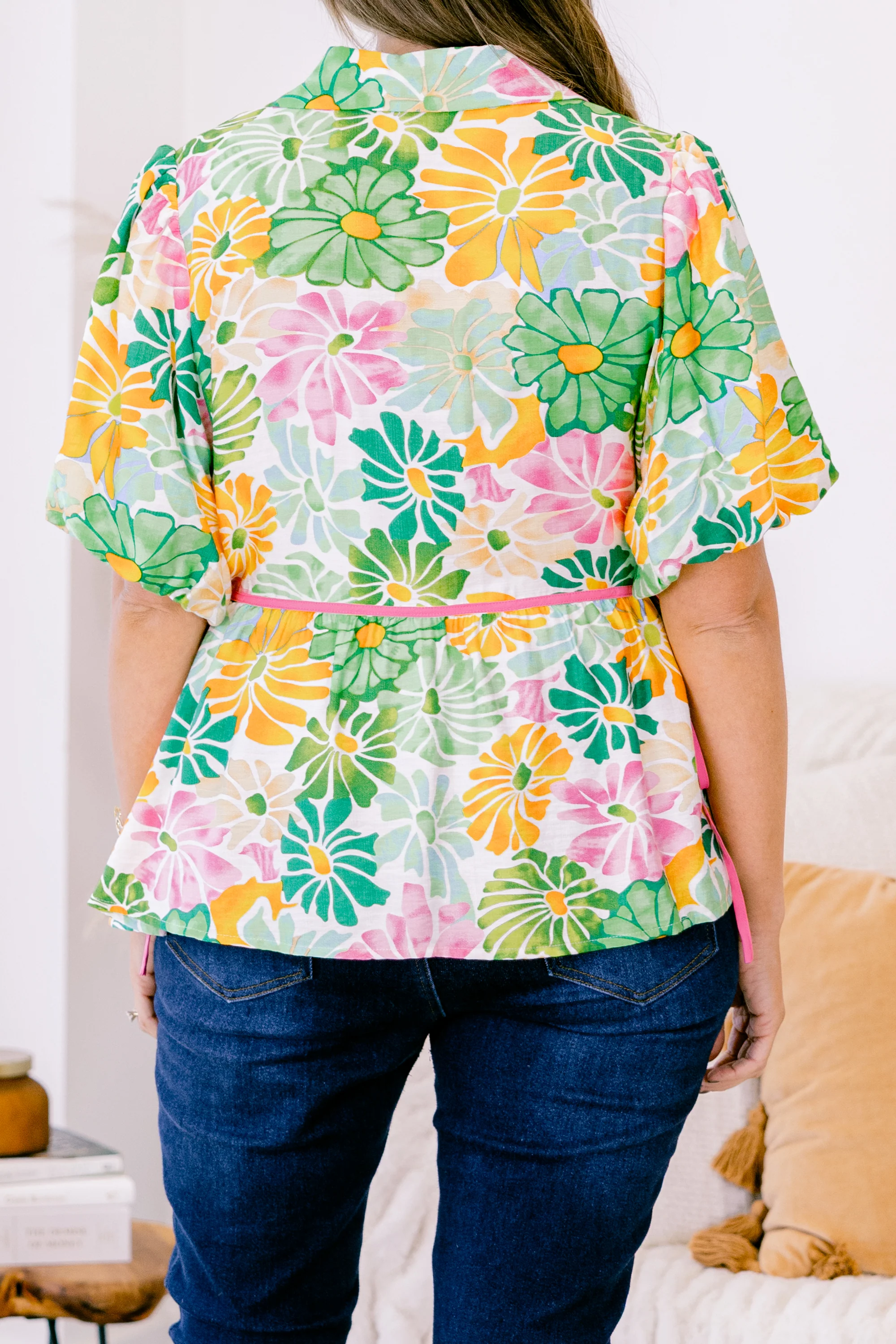 Counting Blossoms Top, Green Floral - Giverhouse