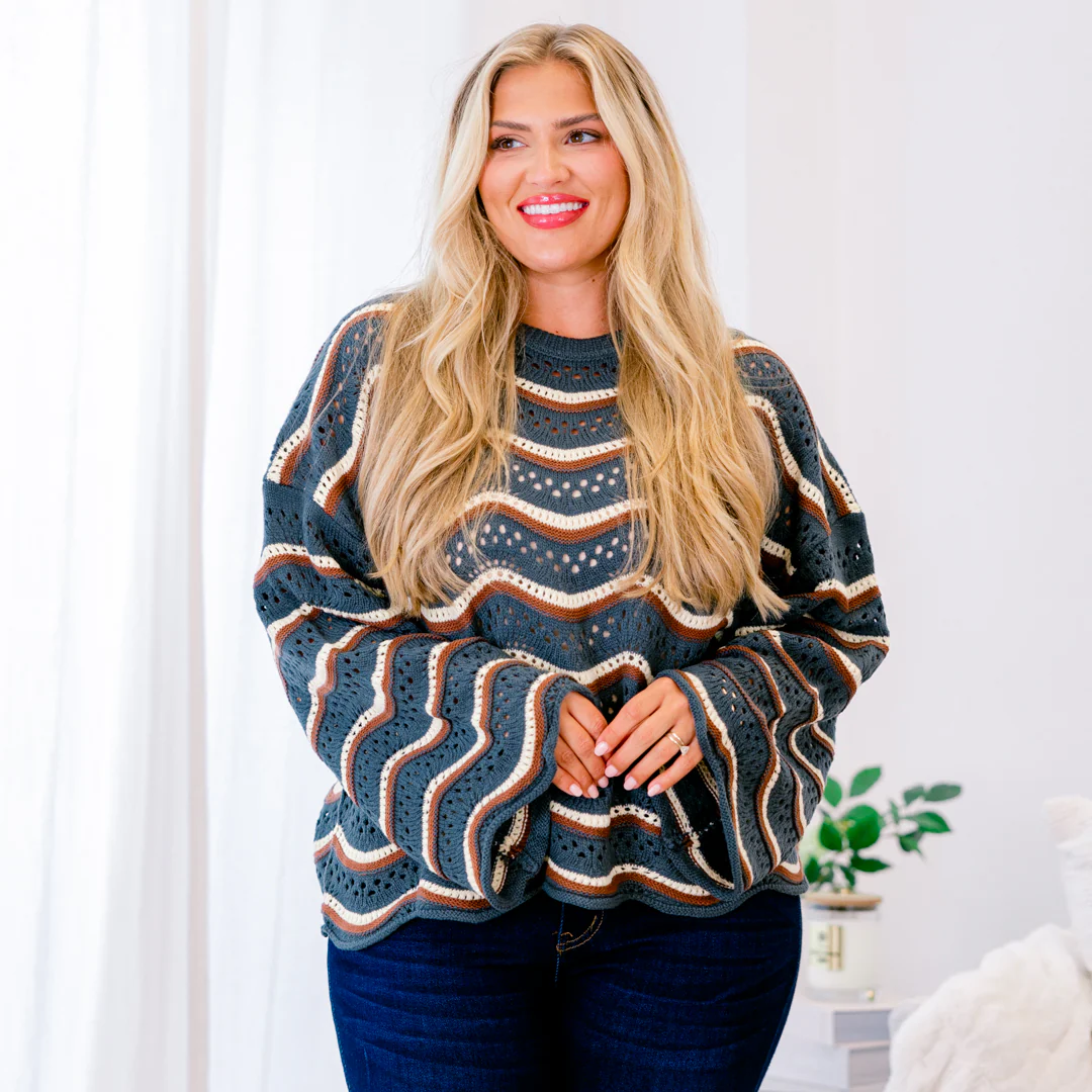 Wavy Comfort Sweater, Navy - Giverhouse