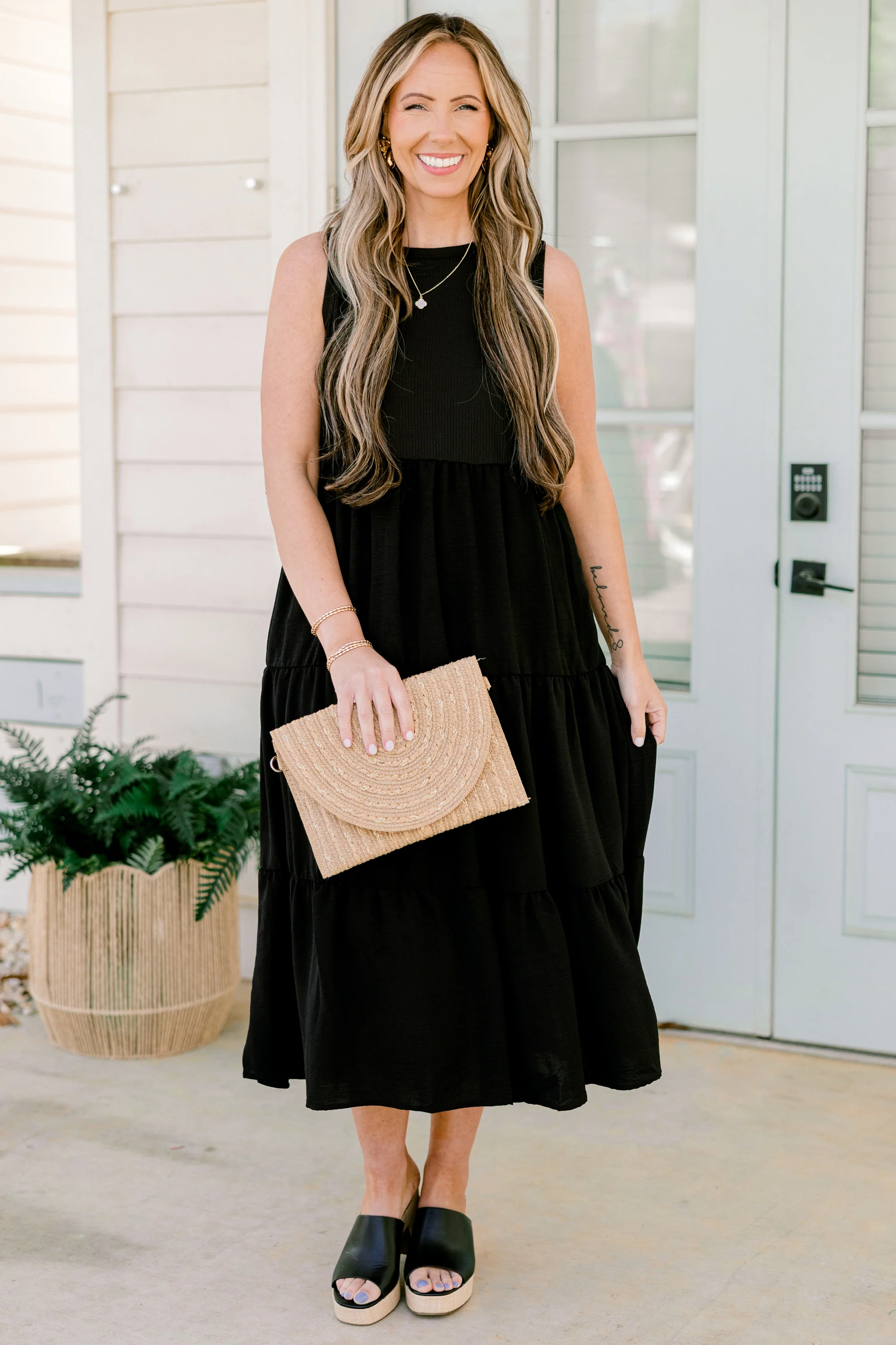 Keep It Up Dress, Black - Giverhouse