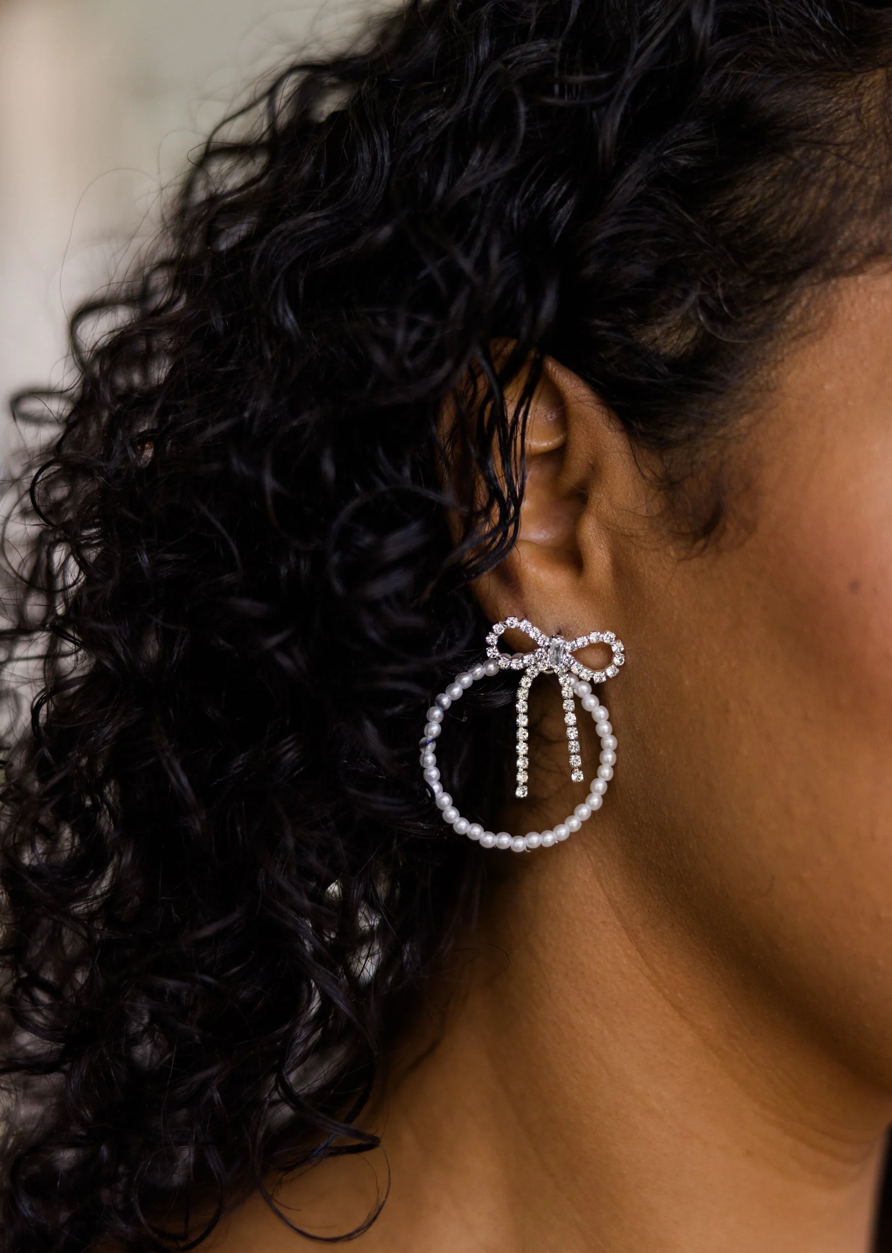 How Cavalier Earrings, Silver - Giverhouse