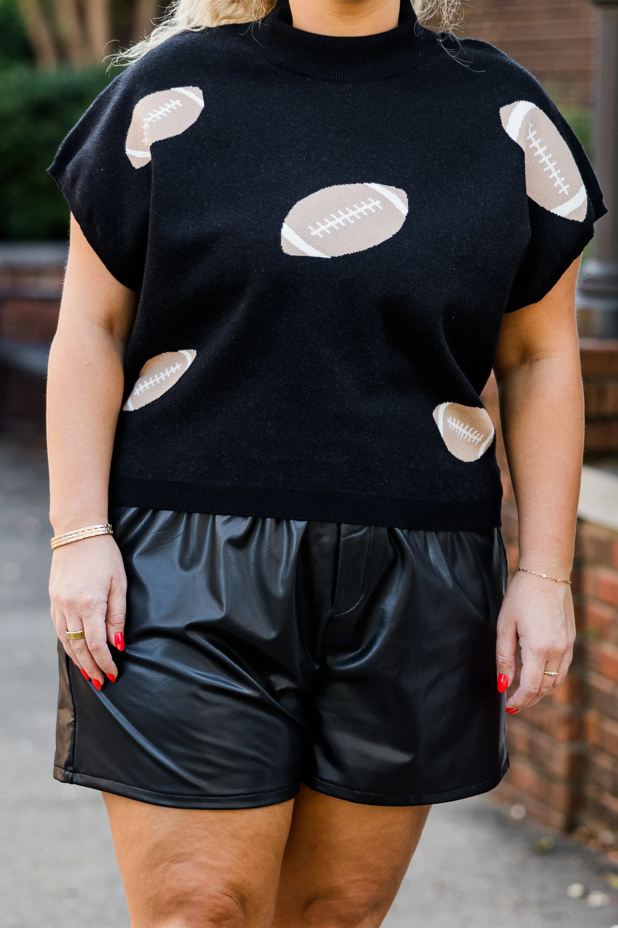 Football Mama Sweater, Black - Giverhouse