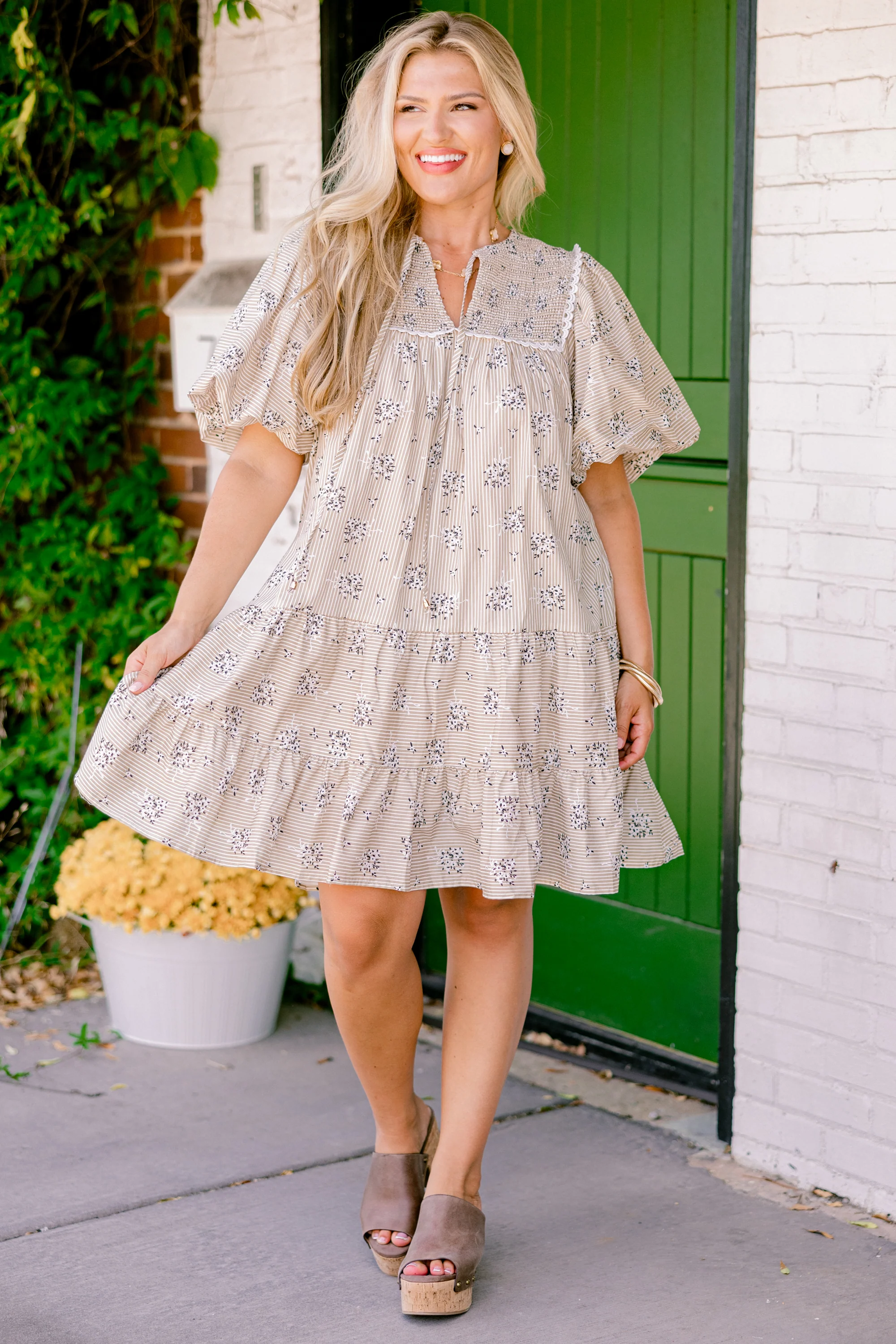 Something Good Dress, Beige - Giverhouse