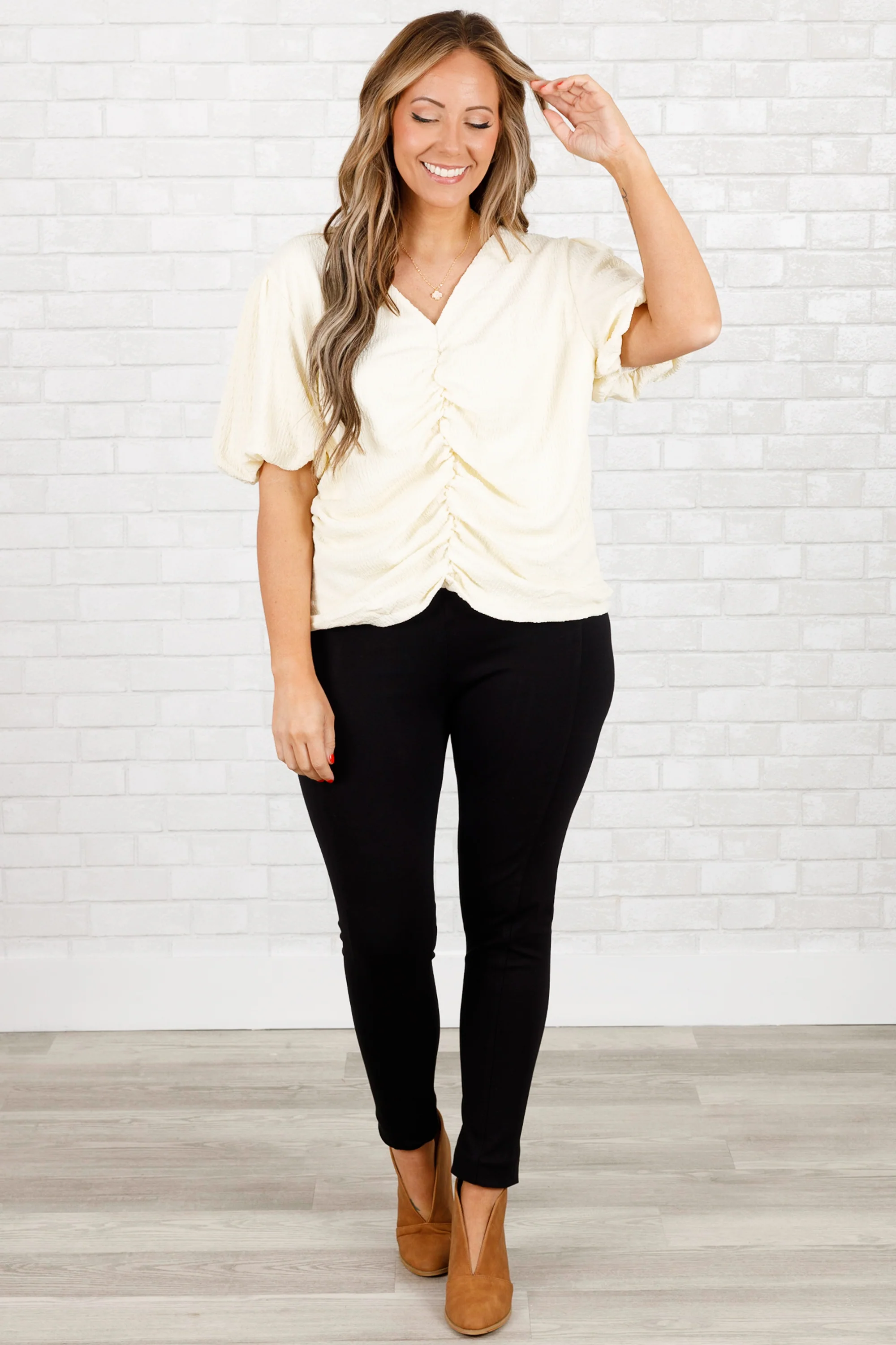 Only One I See Top, Ivory - Giverhouse