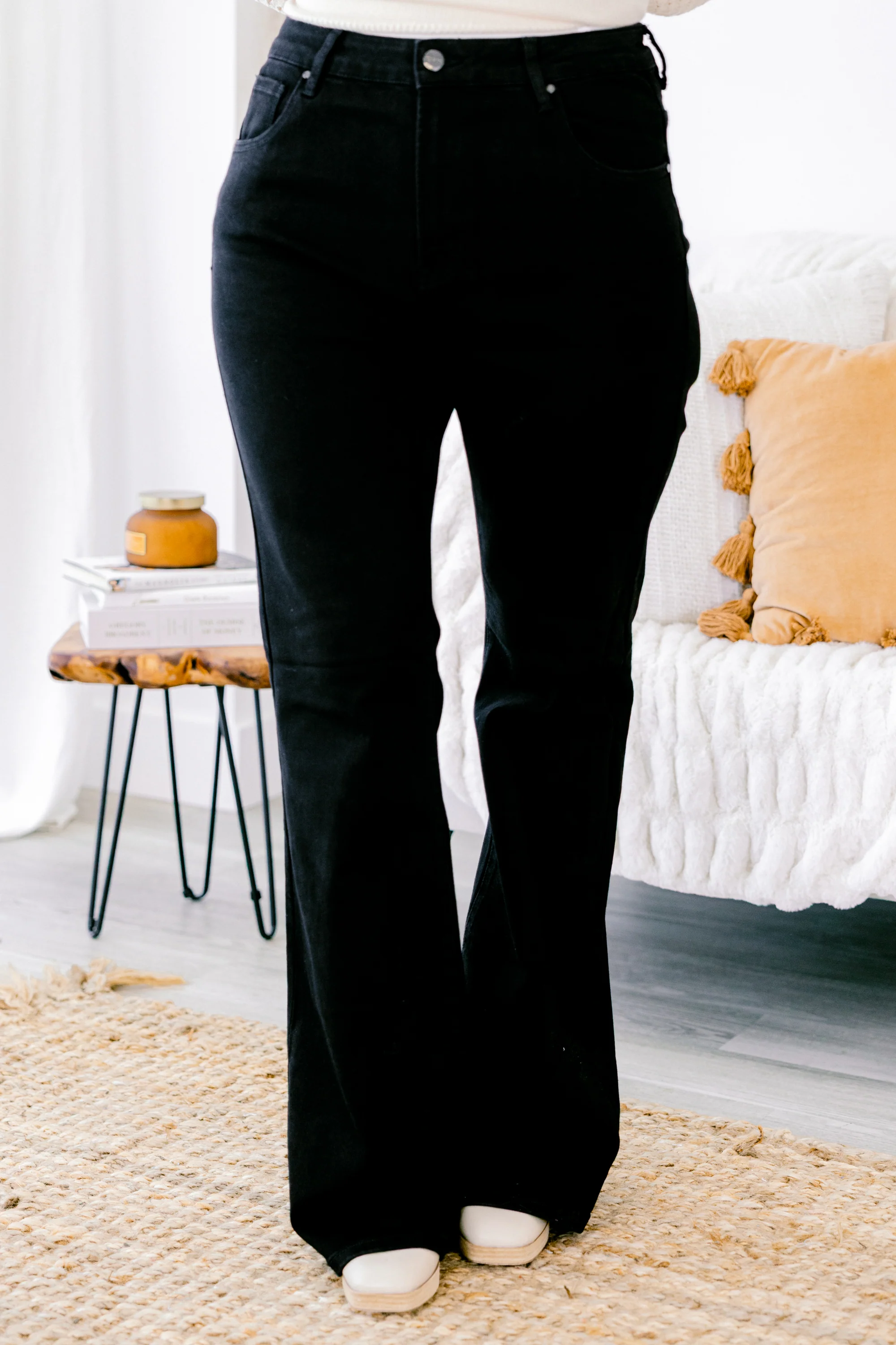 Believe In Us Flare Jeans, Black - Giverhouse