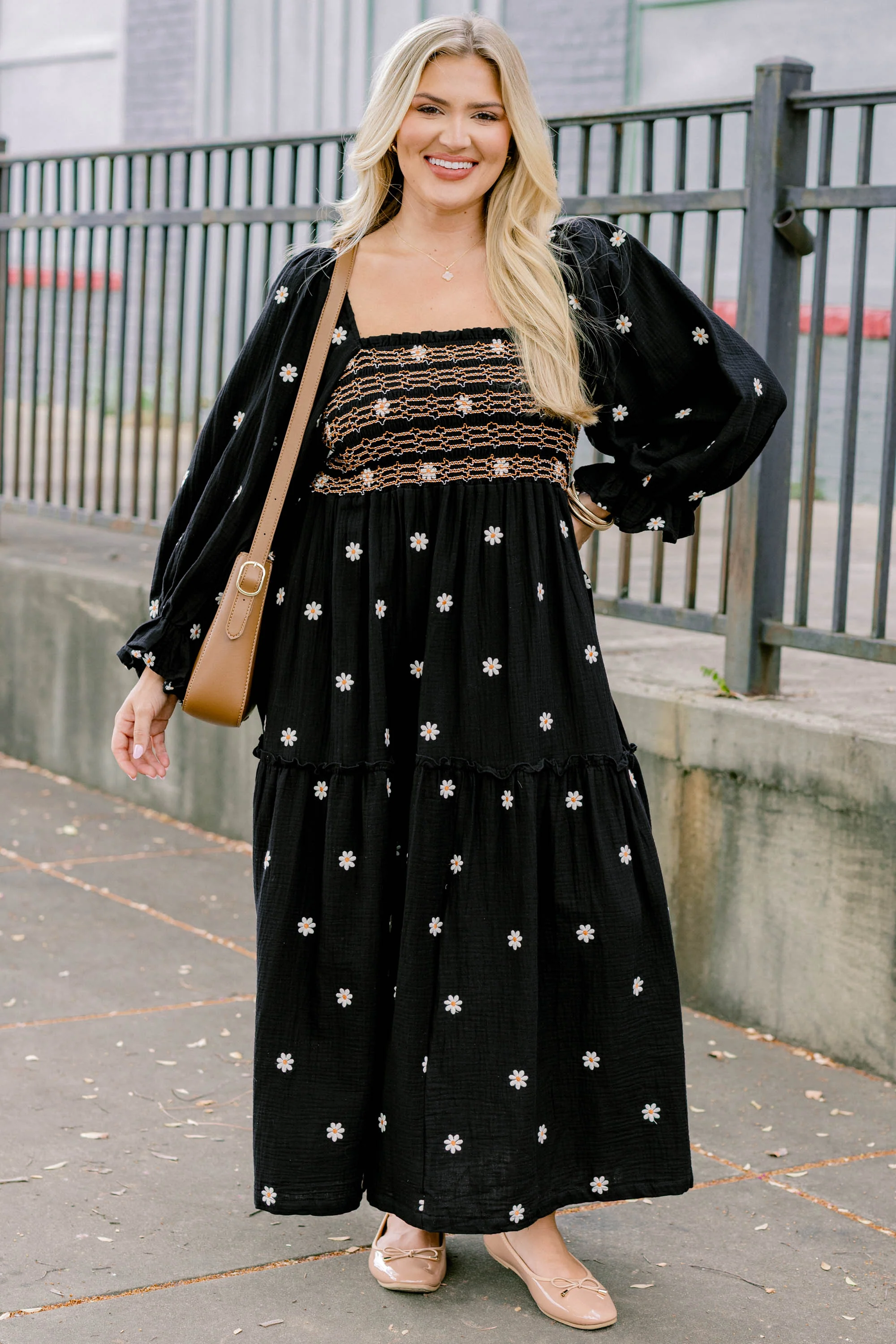 Wildflower Wonder Dress, Black - Giverhouse