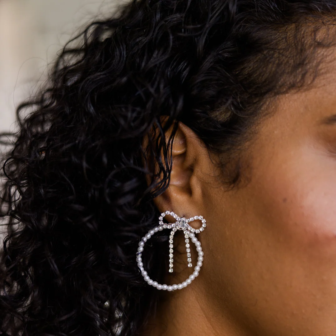 How Cavalier Earrings, Silver - Giverhouse