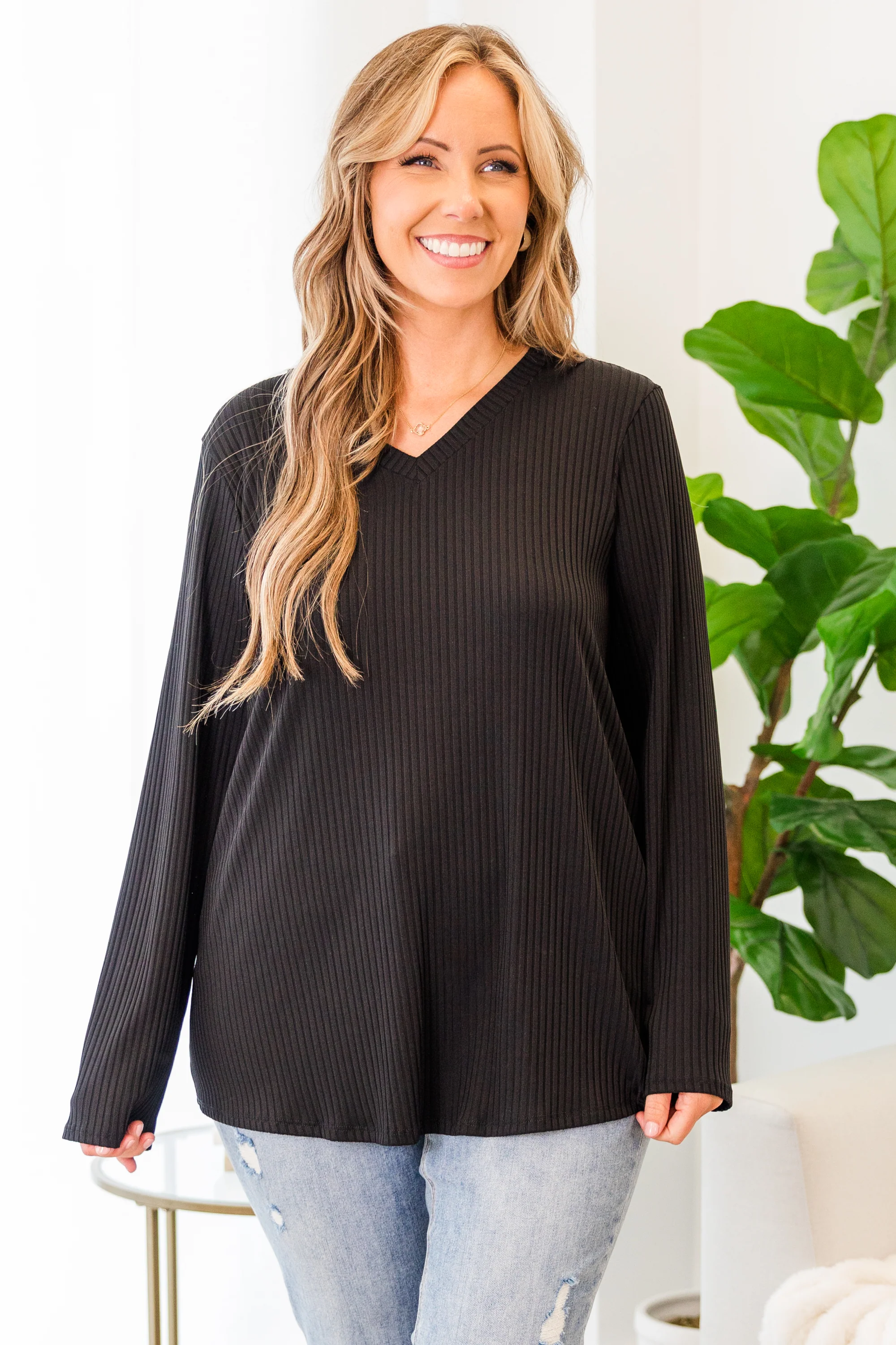 Let's Stay in Top, Black - Giverhouse