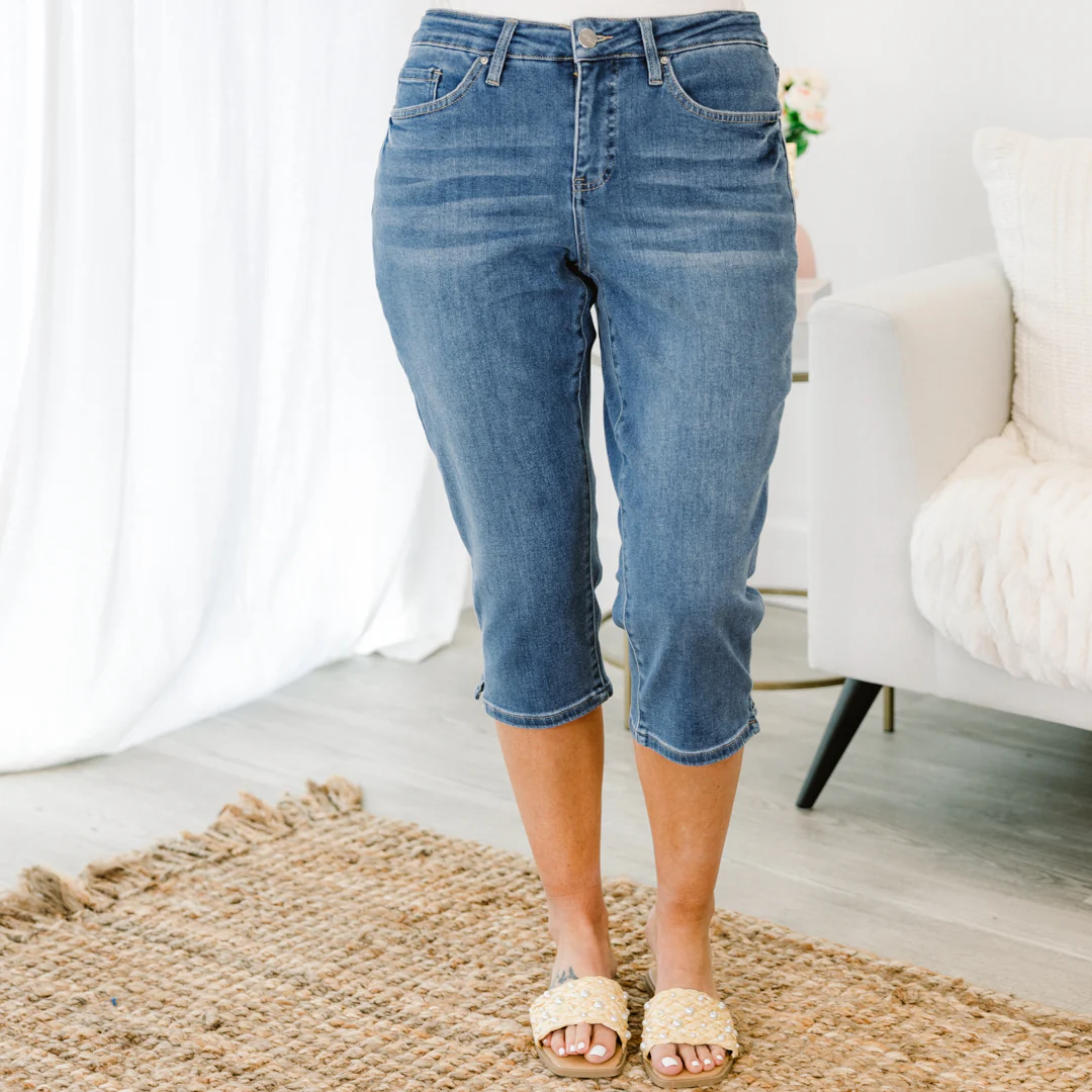 Something Like That Capris, Dark Indigo - Giverhouse