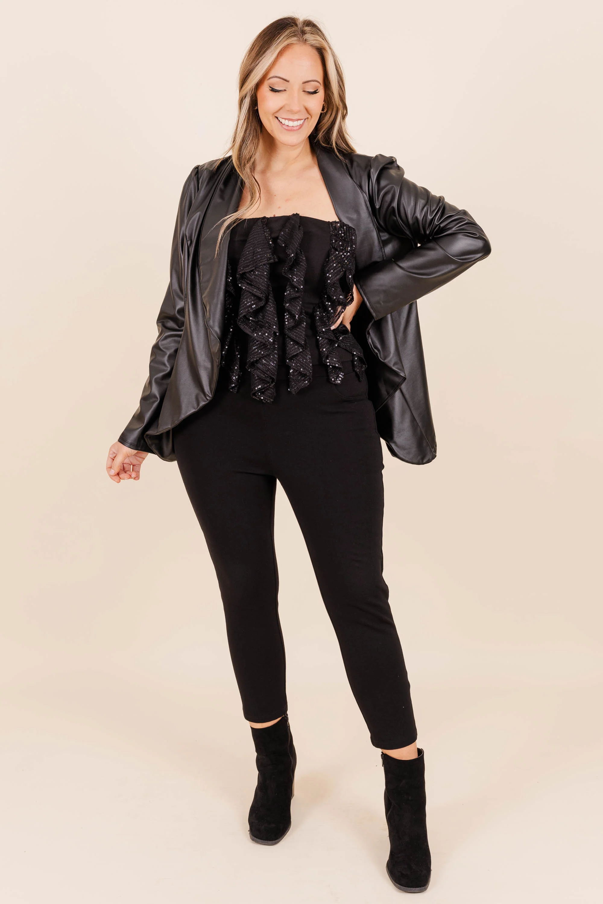 Glittering Glamour Crop Top, Black - Giverhouse