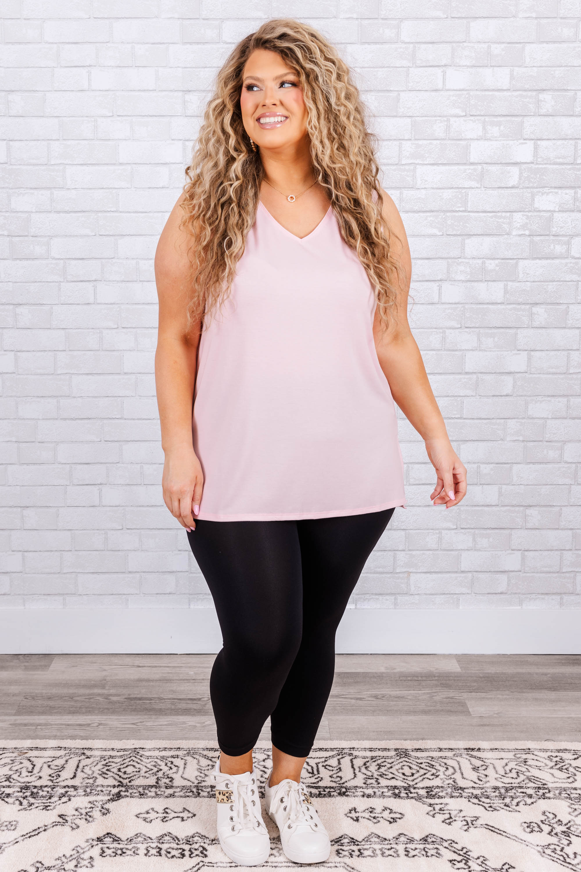 With Open Arms Tank, Dusty Pink - Giverhouse