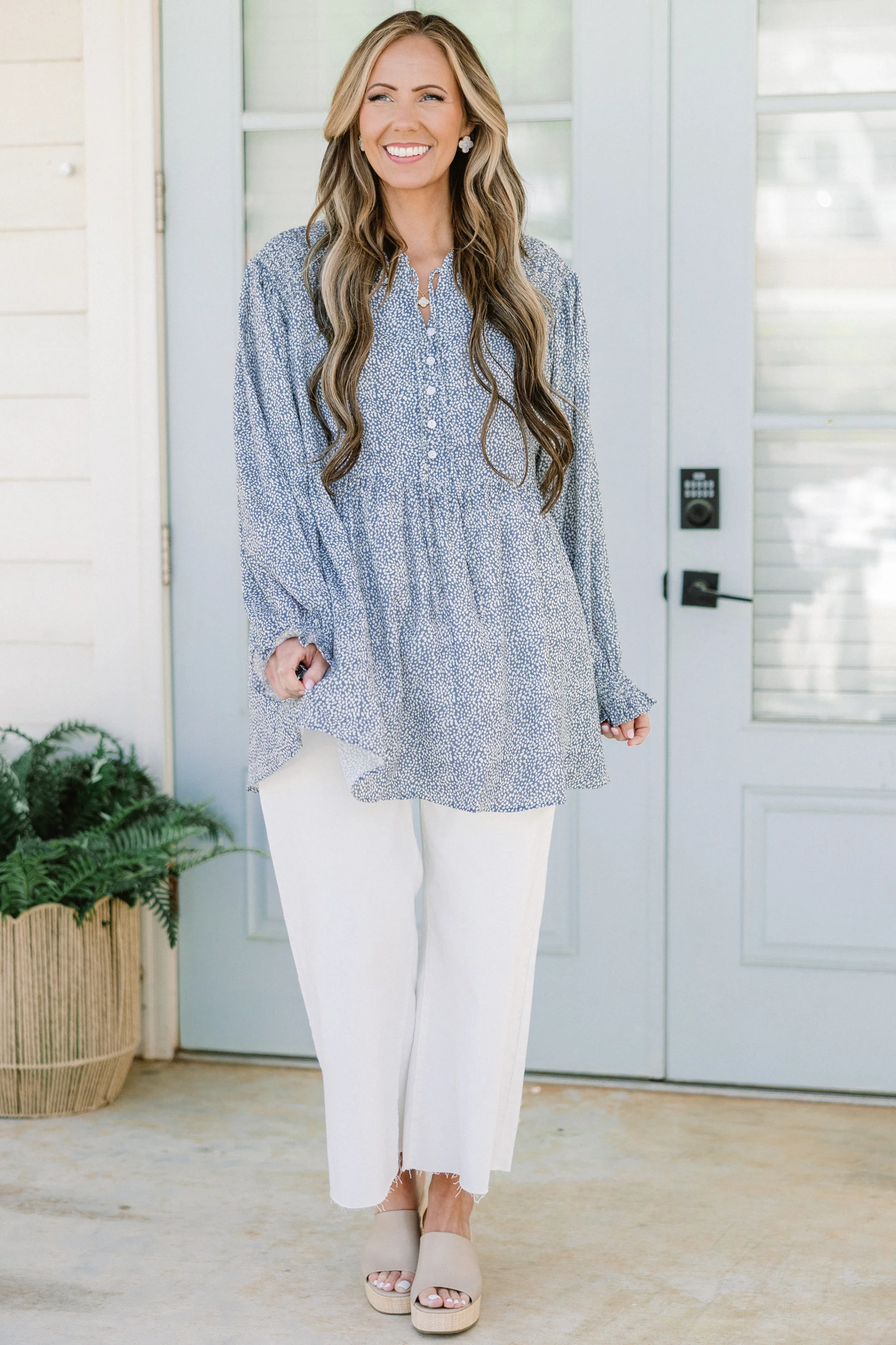 World Hear Me Roar Top, Blue - Giverhouse