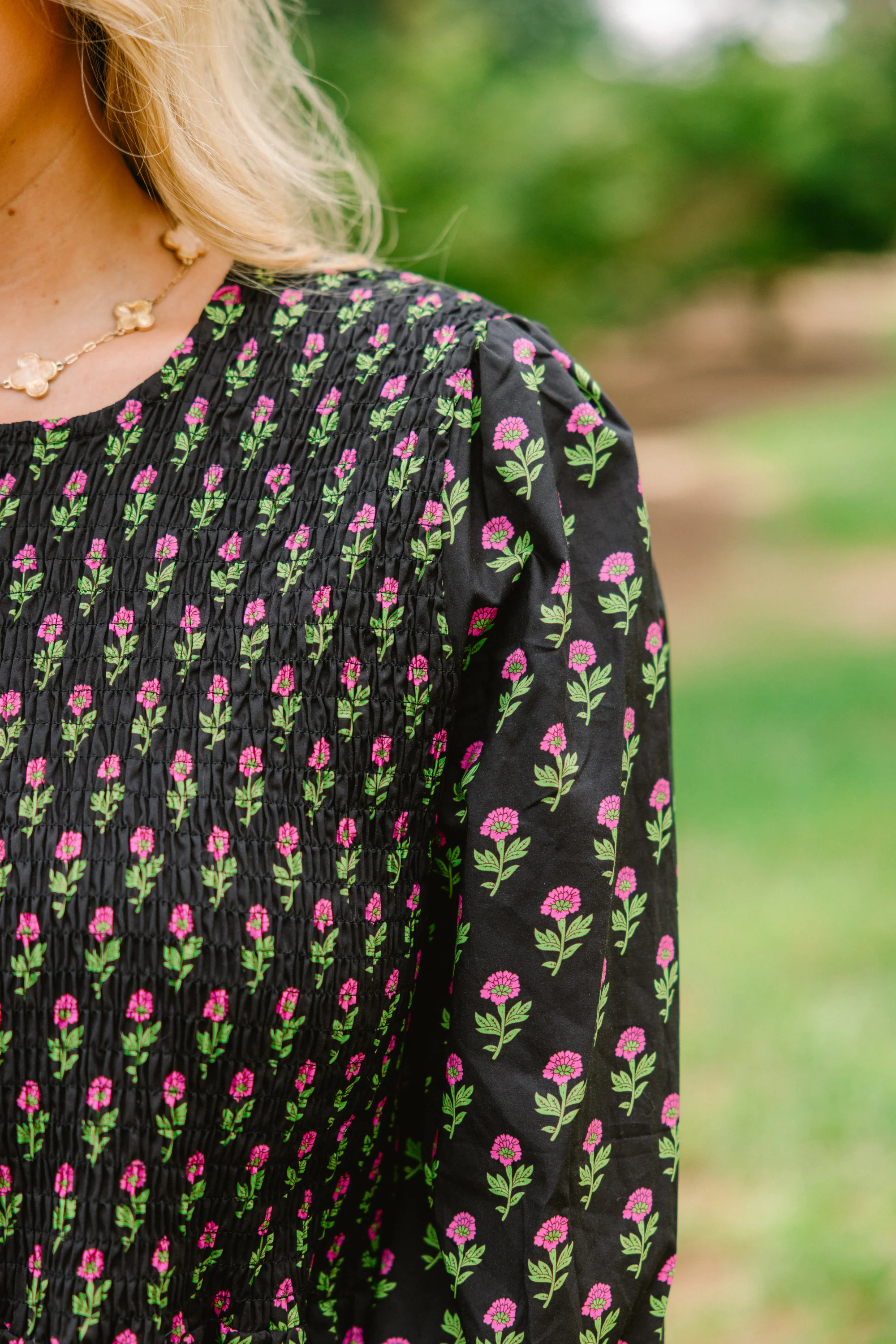 Wallflower Kisses Top, Black-Pink - Giverhouse