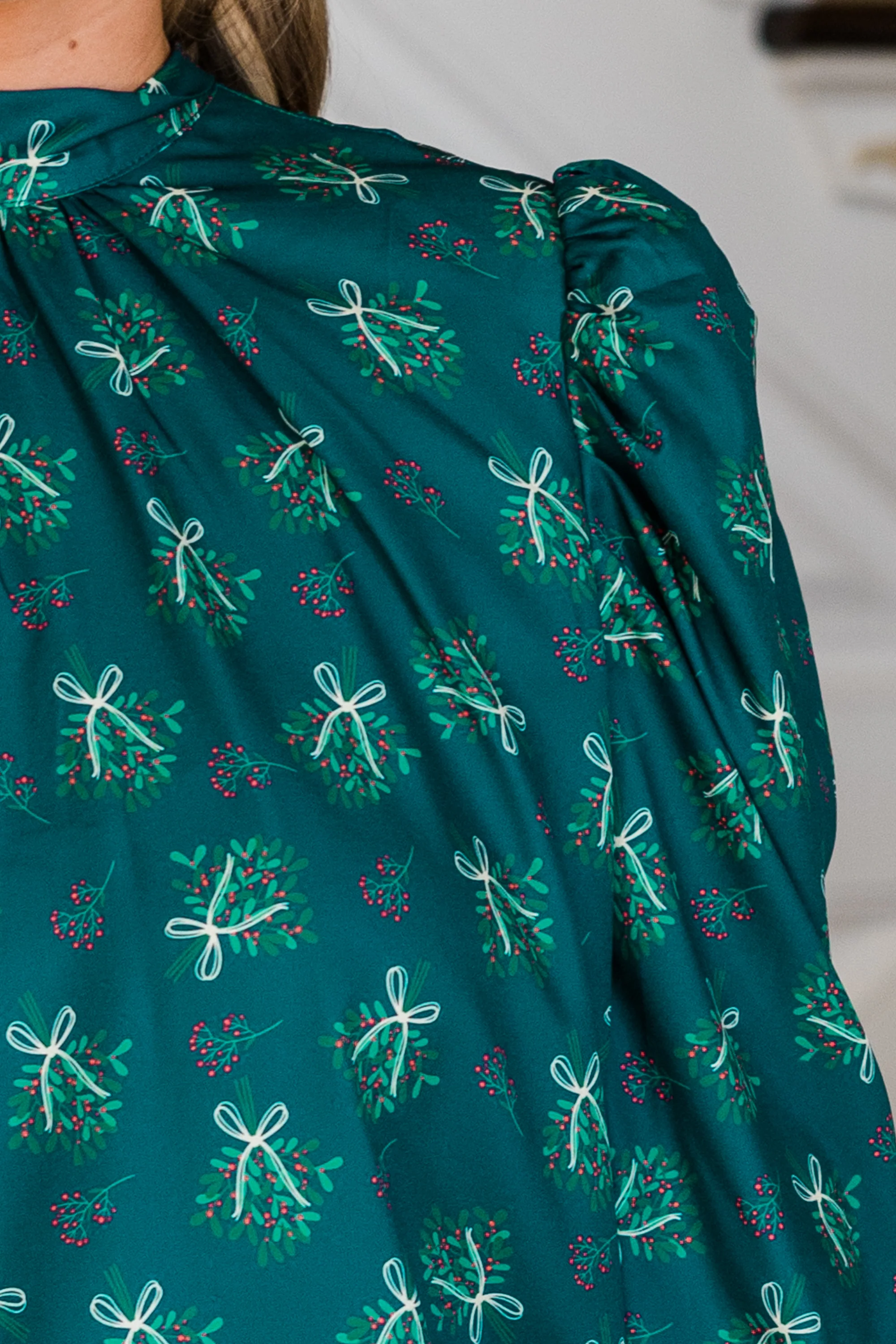 With This Wreath Top, Green - Giverhouse