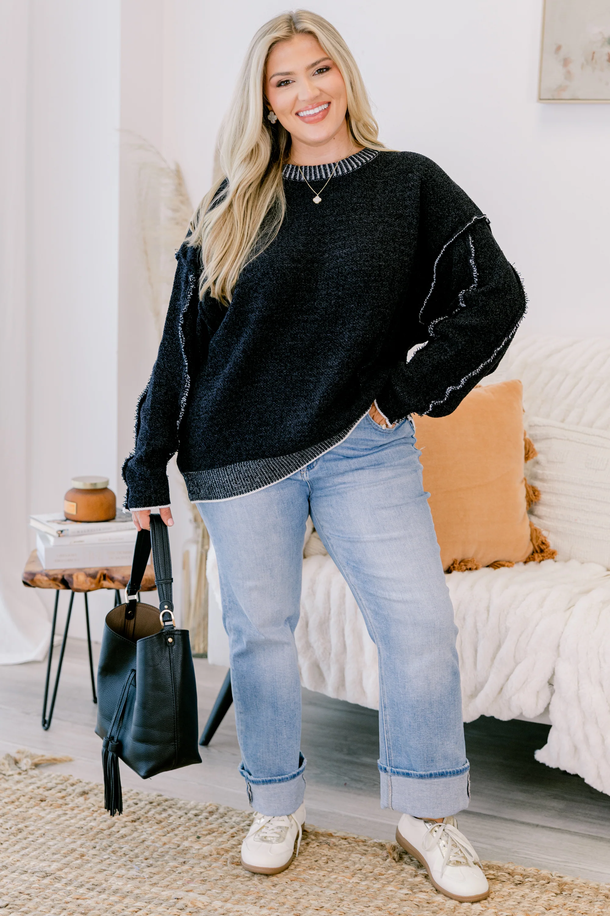 Life's a Dream Sweater, Black - Giverhouse