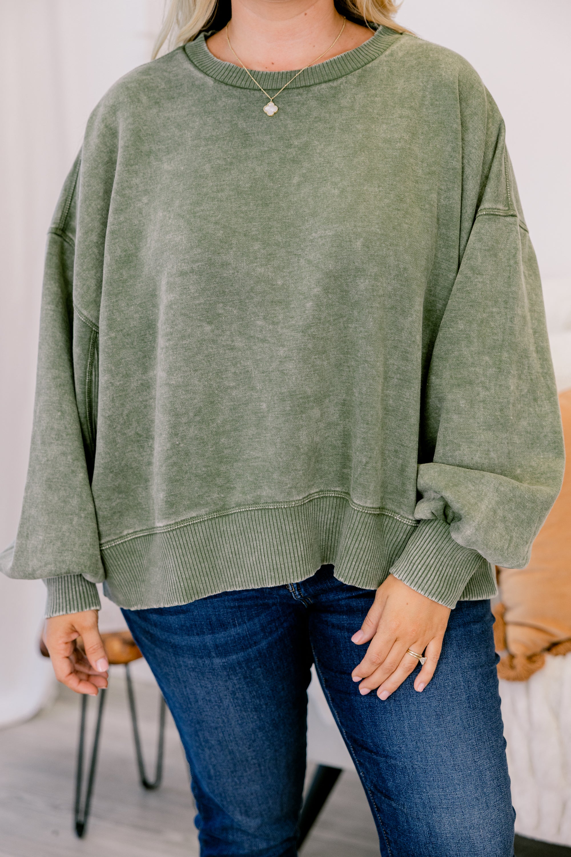 Only Getting Started Pullover, Light Olive - Giverhouse