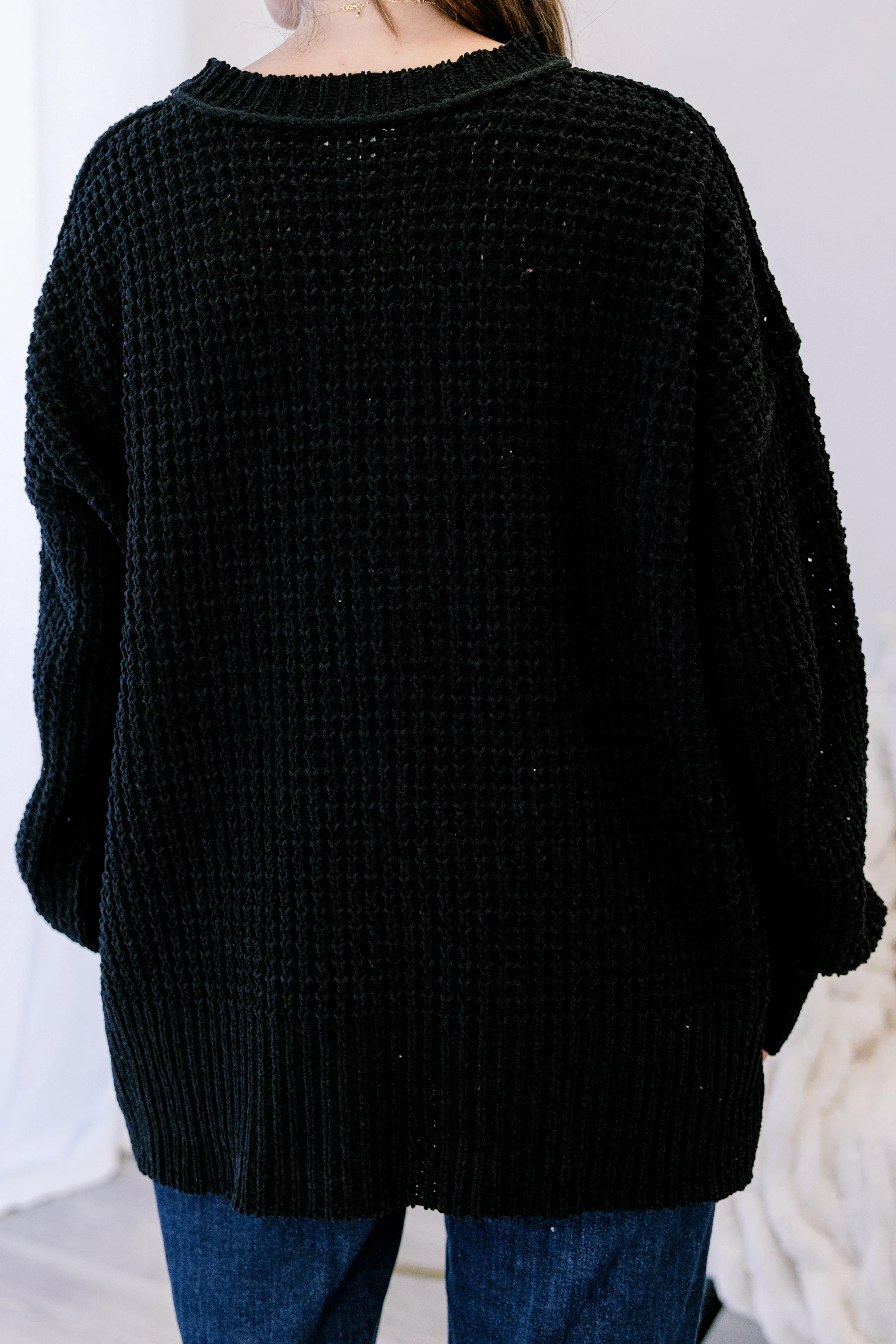 Falling Petals Sweater, Black - Giverhouse