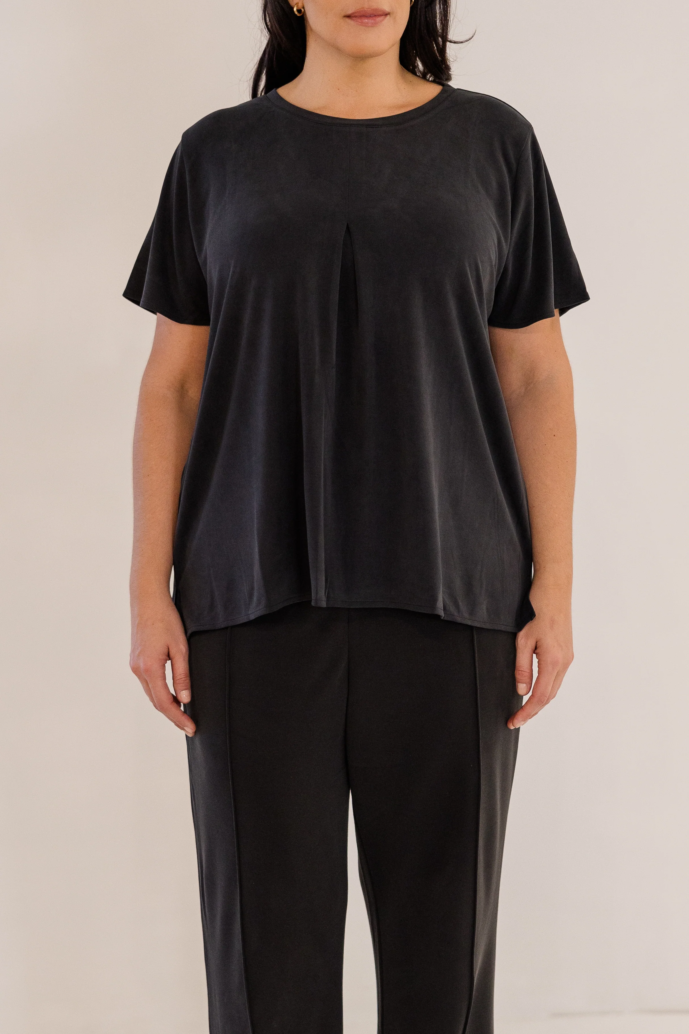 Soho Front Pleat Top, Black - Giverhouse