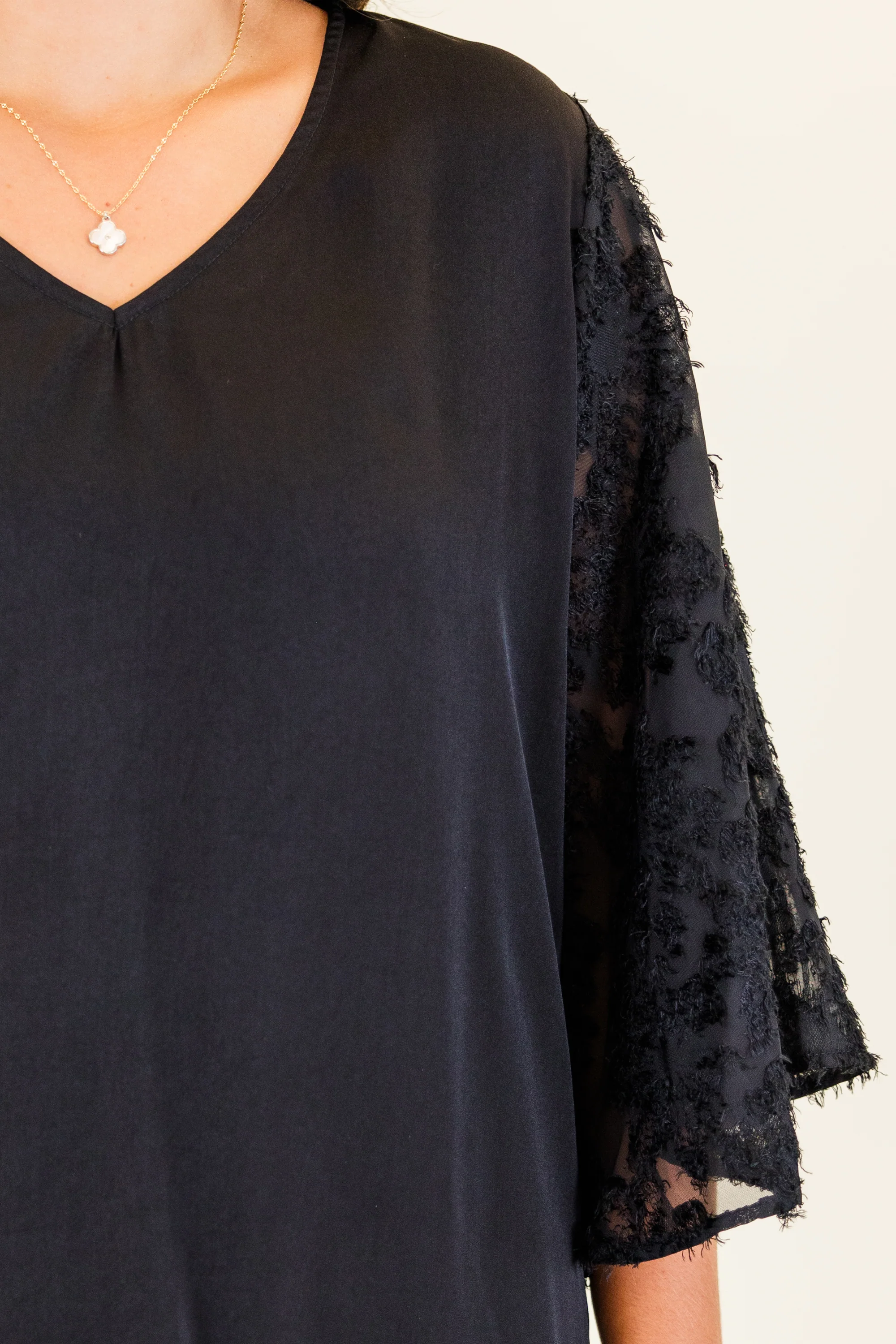 Mysteries At Midnight Top, Black - Giverhouse