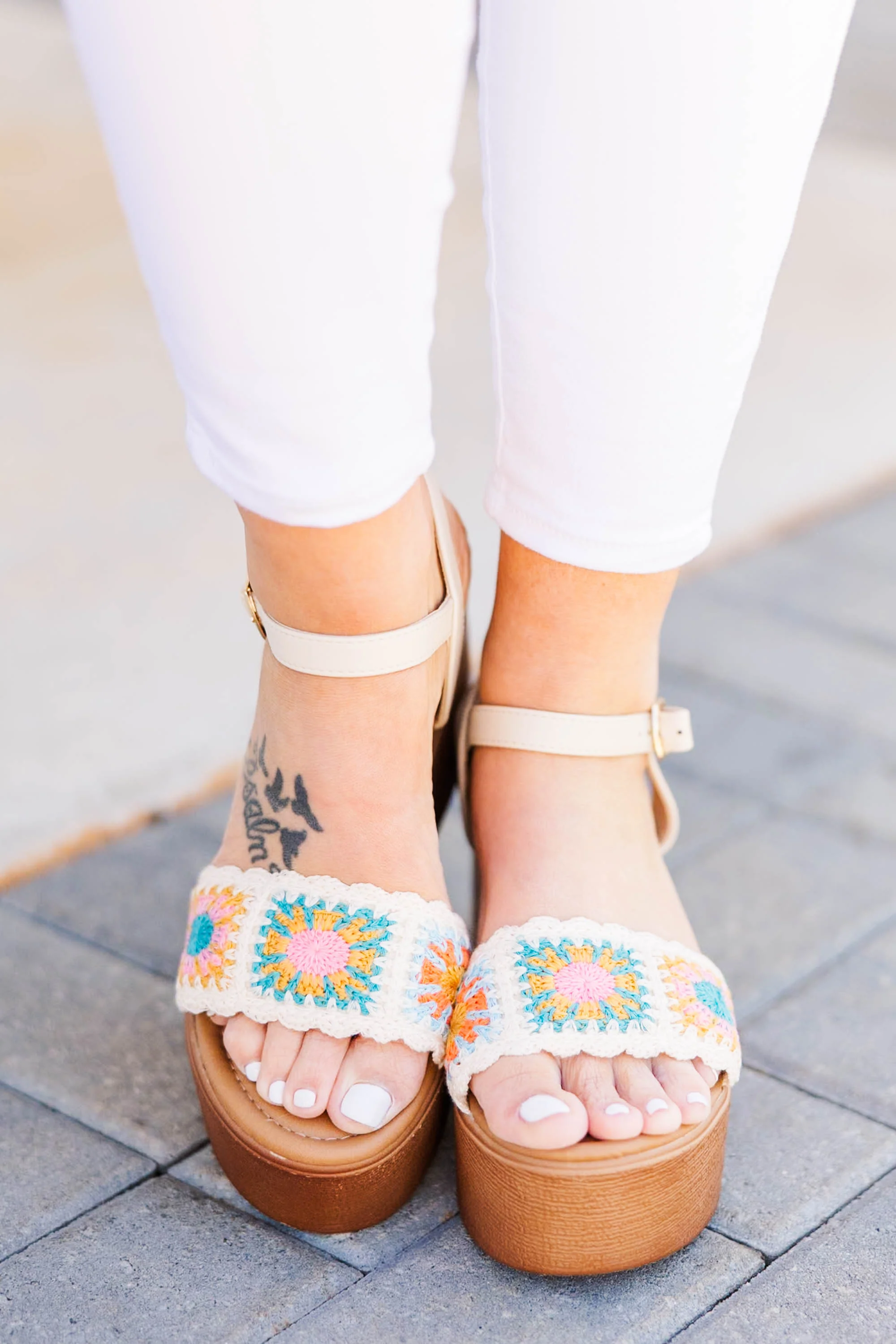Crochet Away Wedges, Beige - Giverhouse