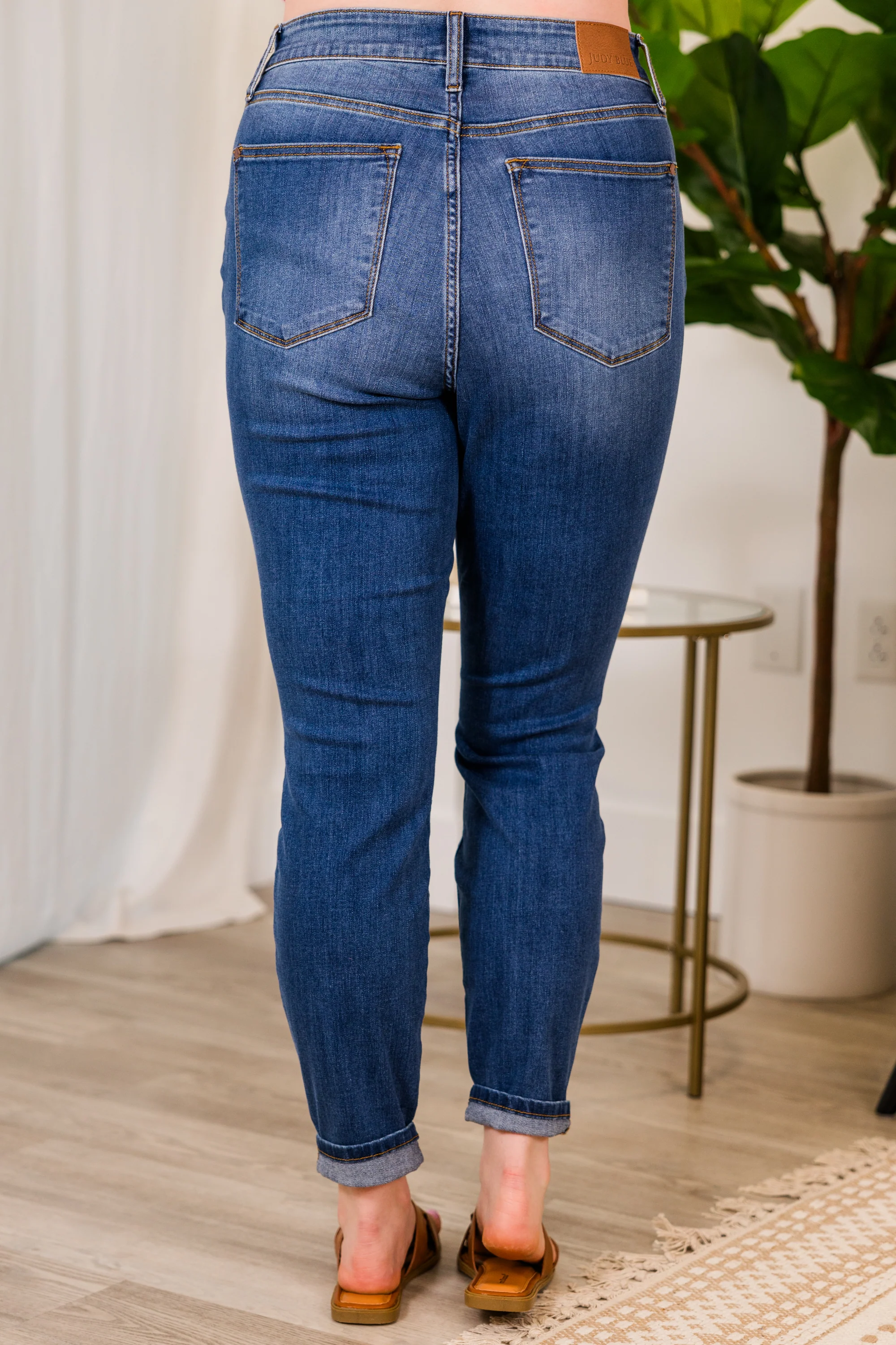 Judy Blue: Off We Go Jeans, Medium Wash - Giverhouse