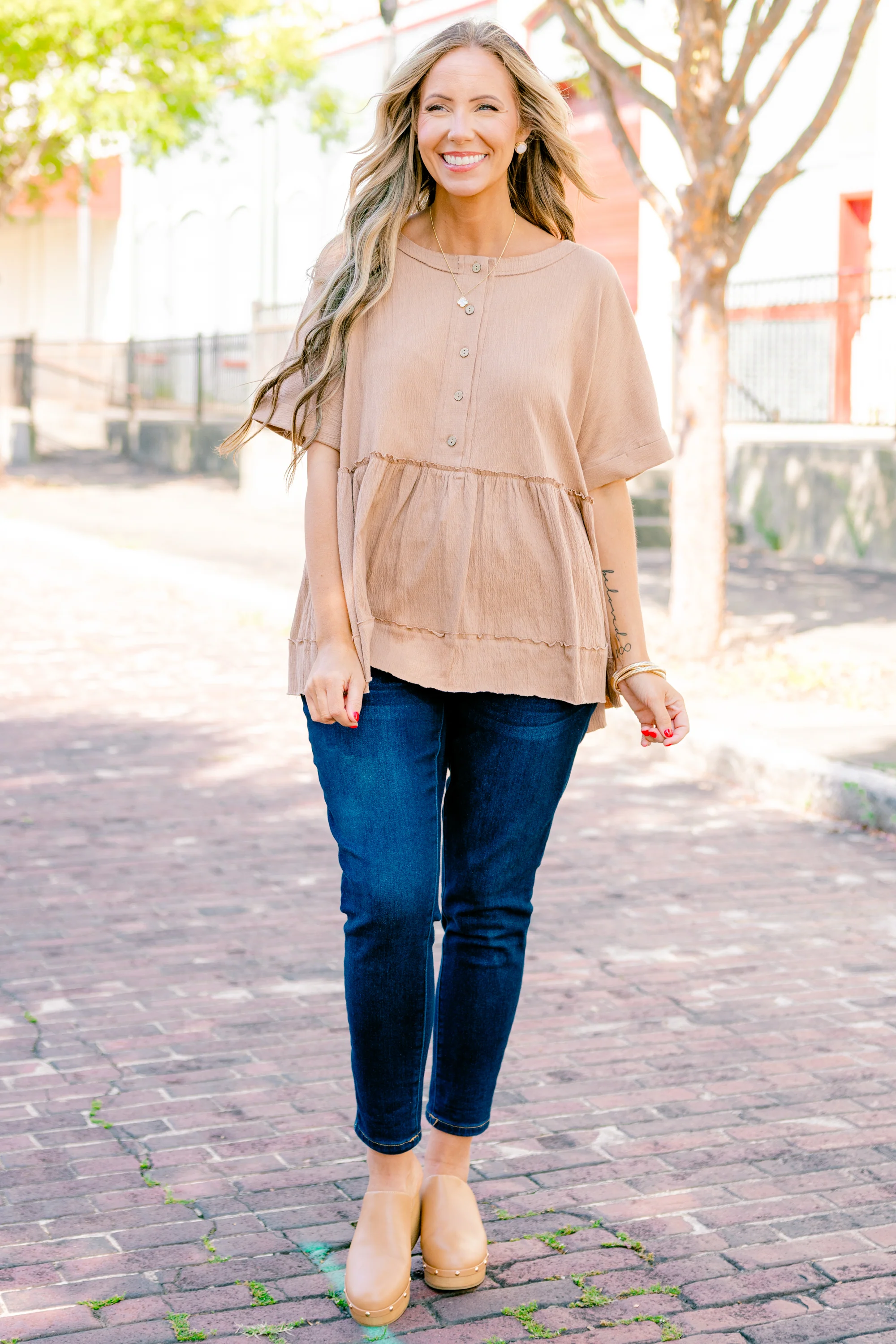 What Should We Do Today Top, Brown - Giverhouse