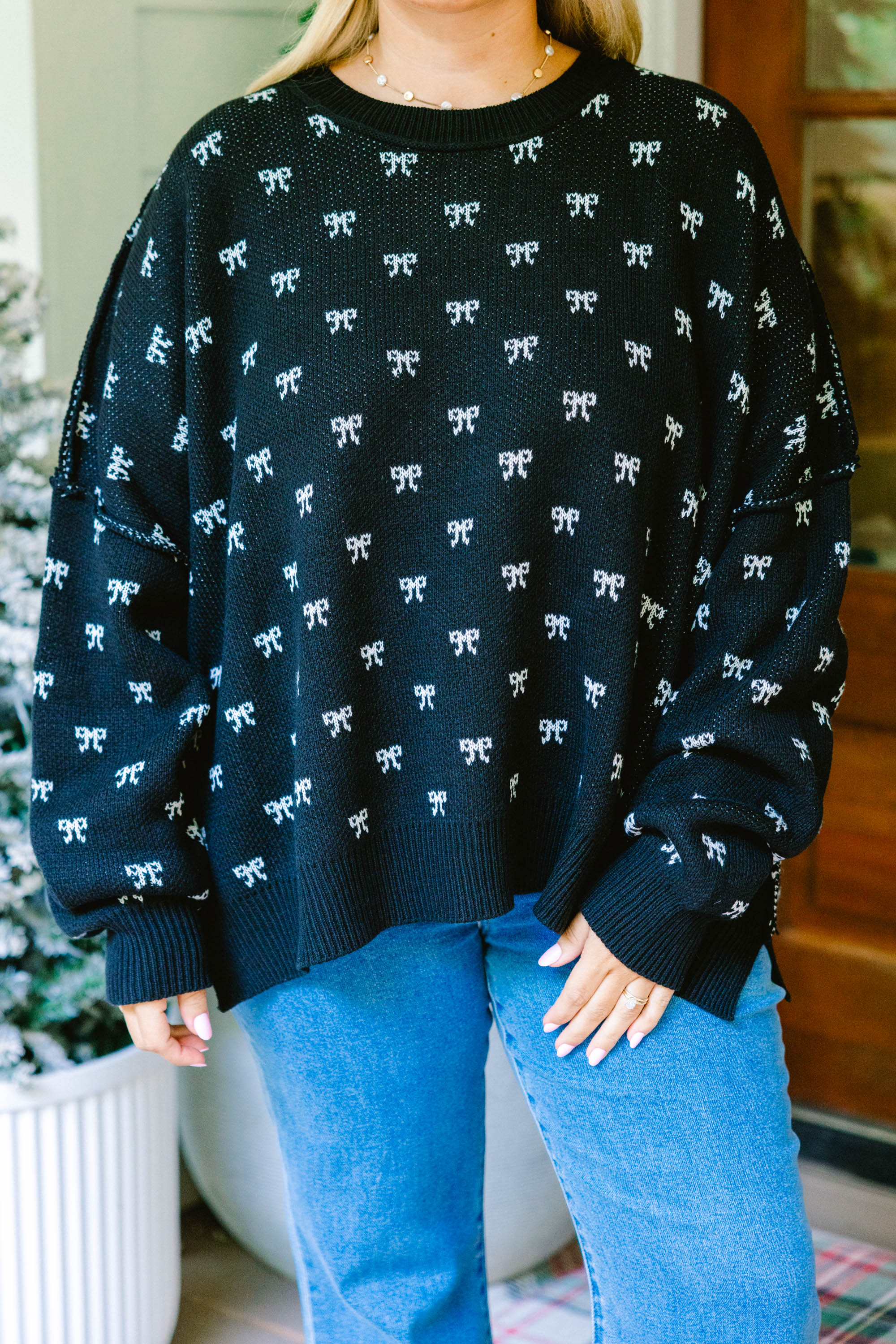Kiss The Bow Sweater, Black - Giverhouse