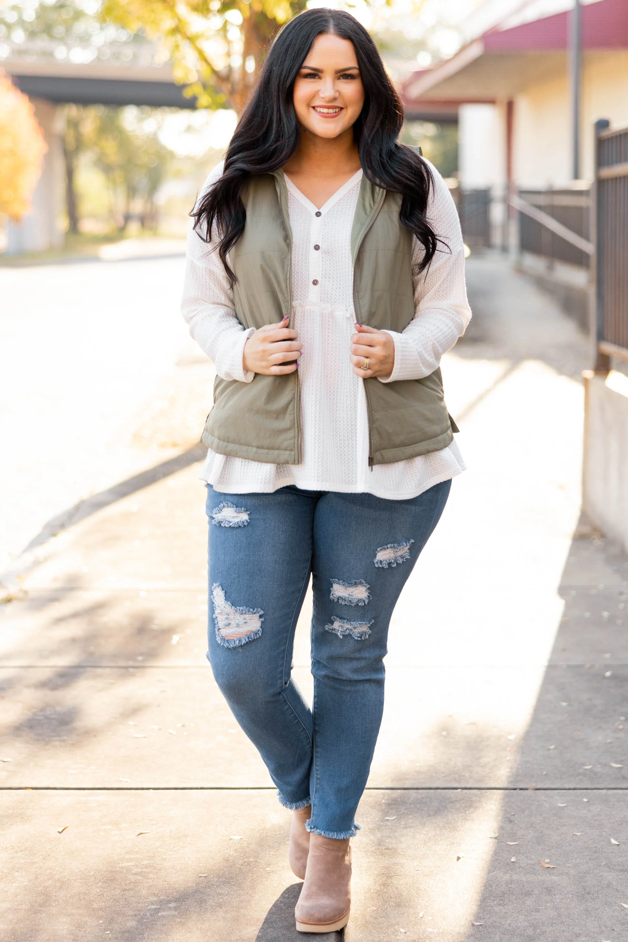 Shut Them Down Vest, Light Olive - Giverhouse