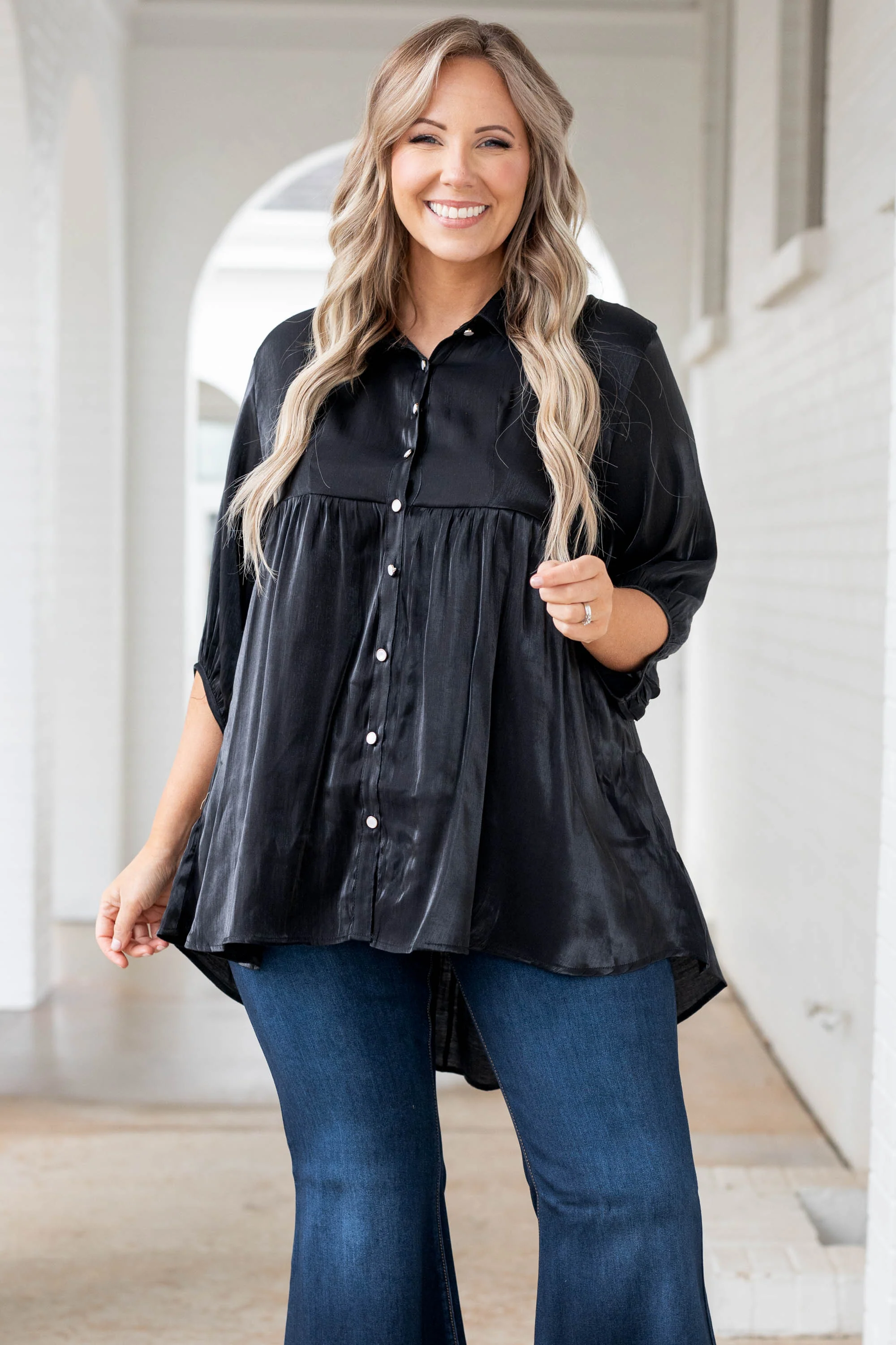 Castle In The Valley Tunic, Black - Giverhouse