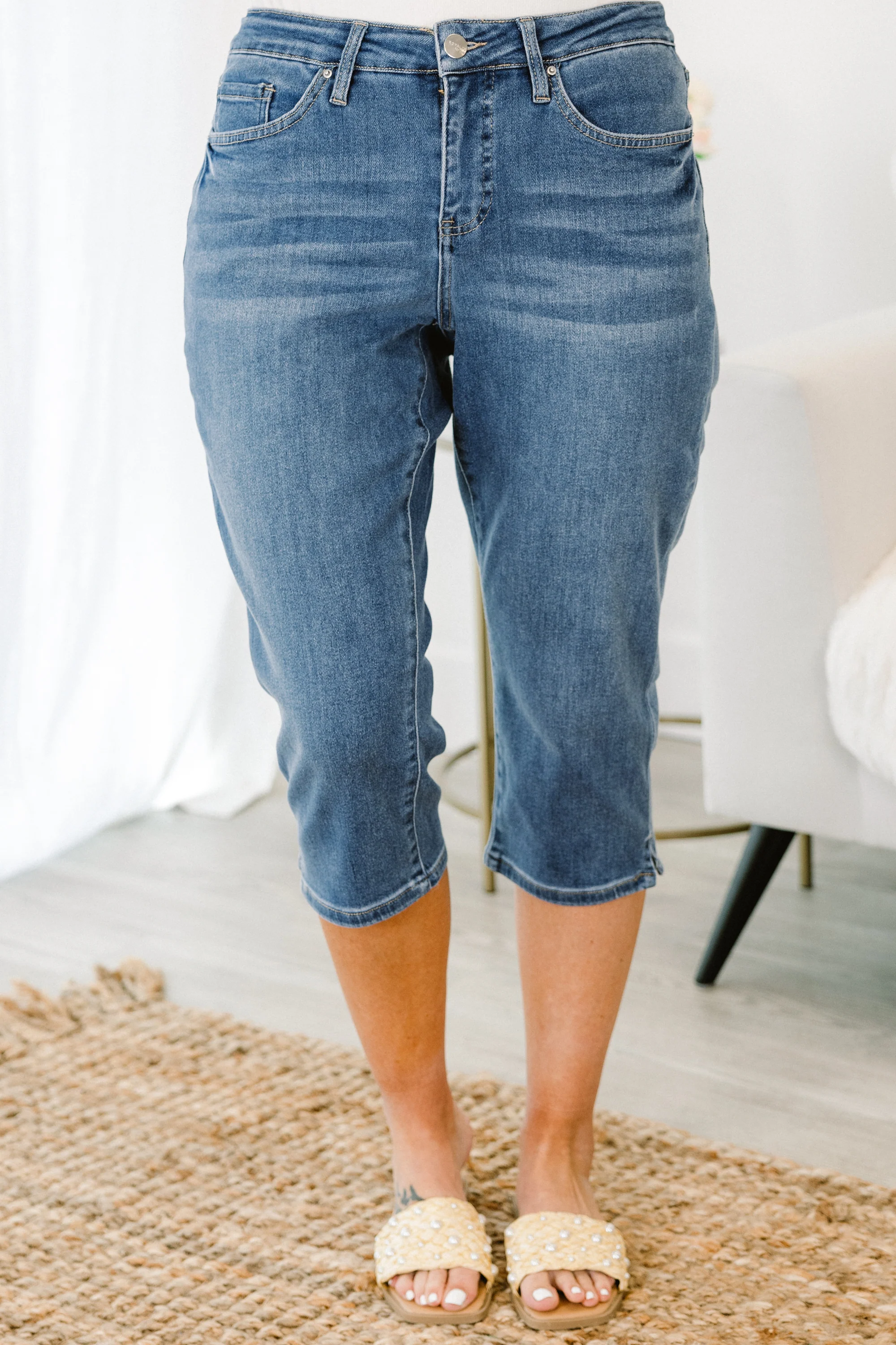 Something Like That Capris, Dark Indigo - Giverhouse