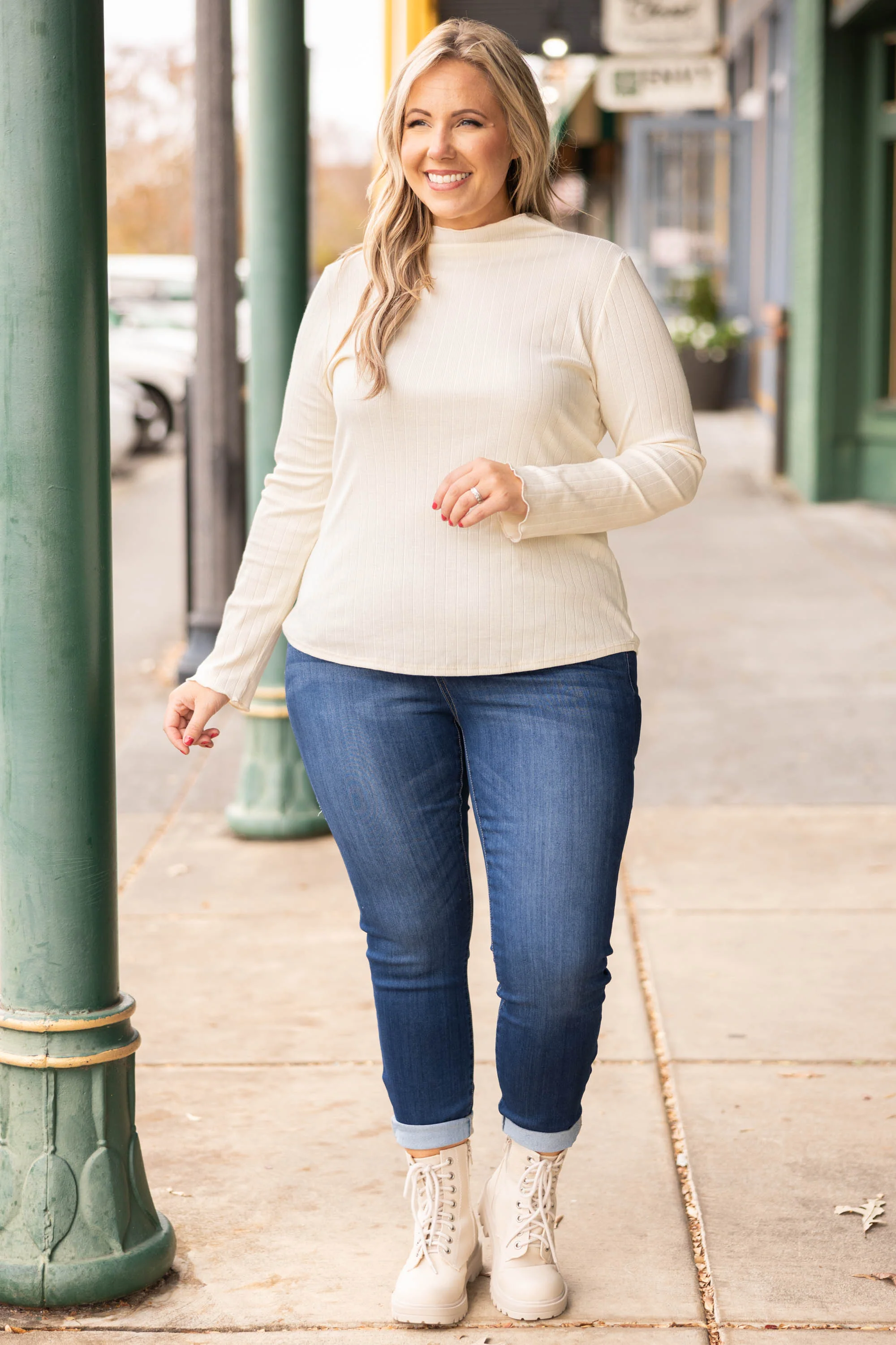 Going Going Gone Jeans, Dark Wash - Giverhouse