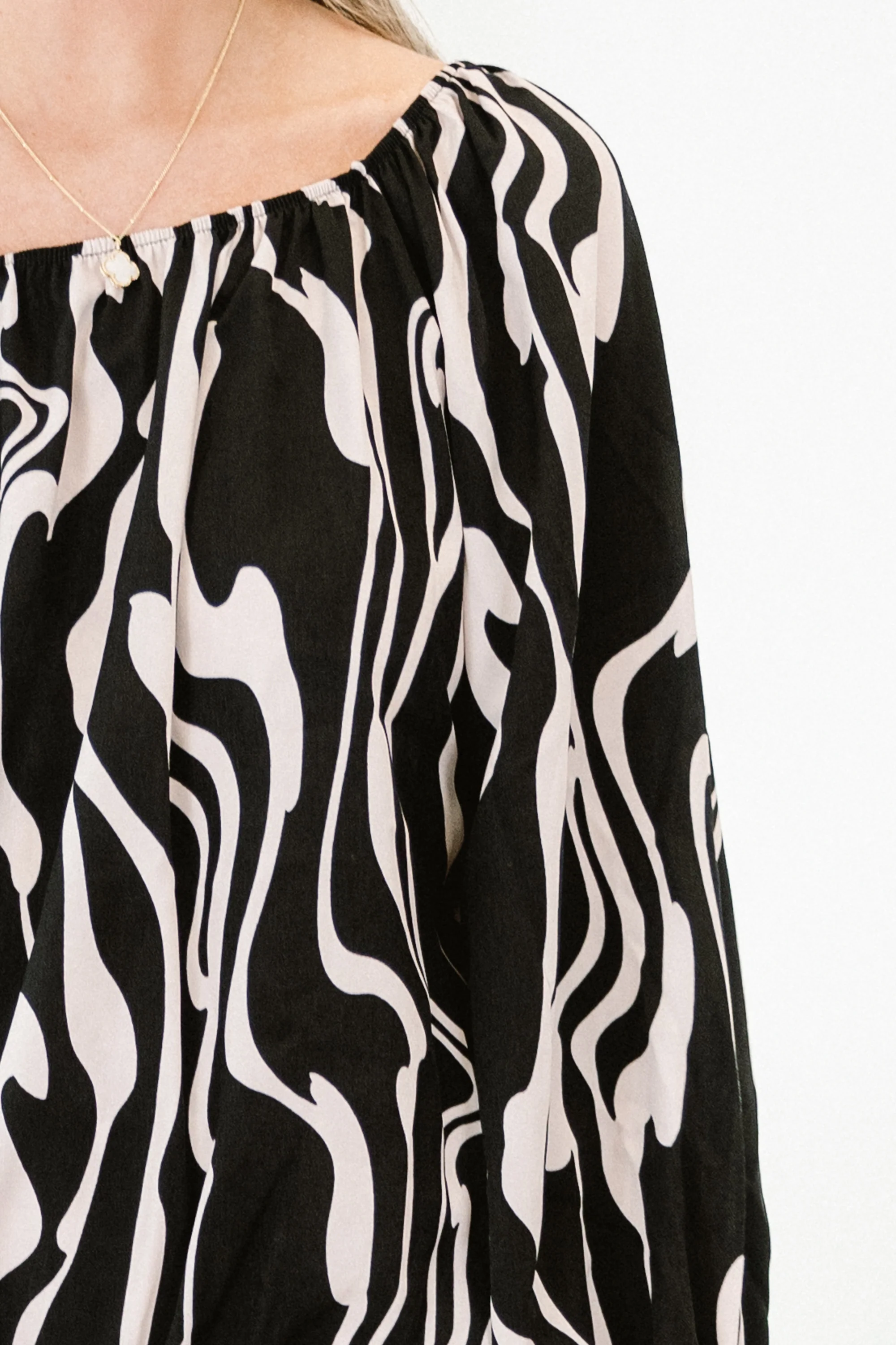 Out Of The Old Top, Black - Giverhouse