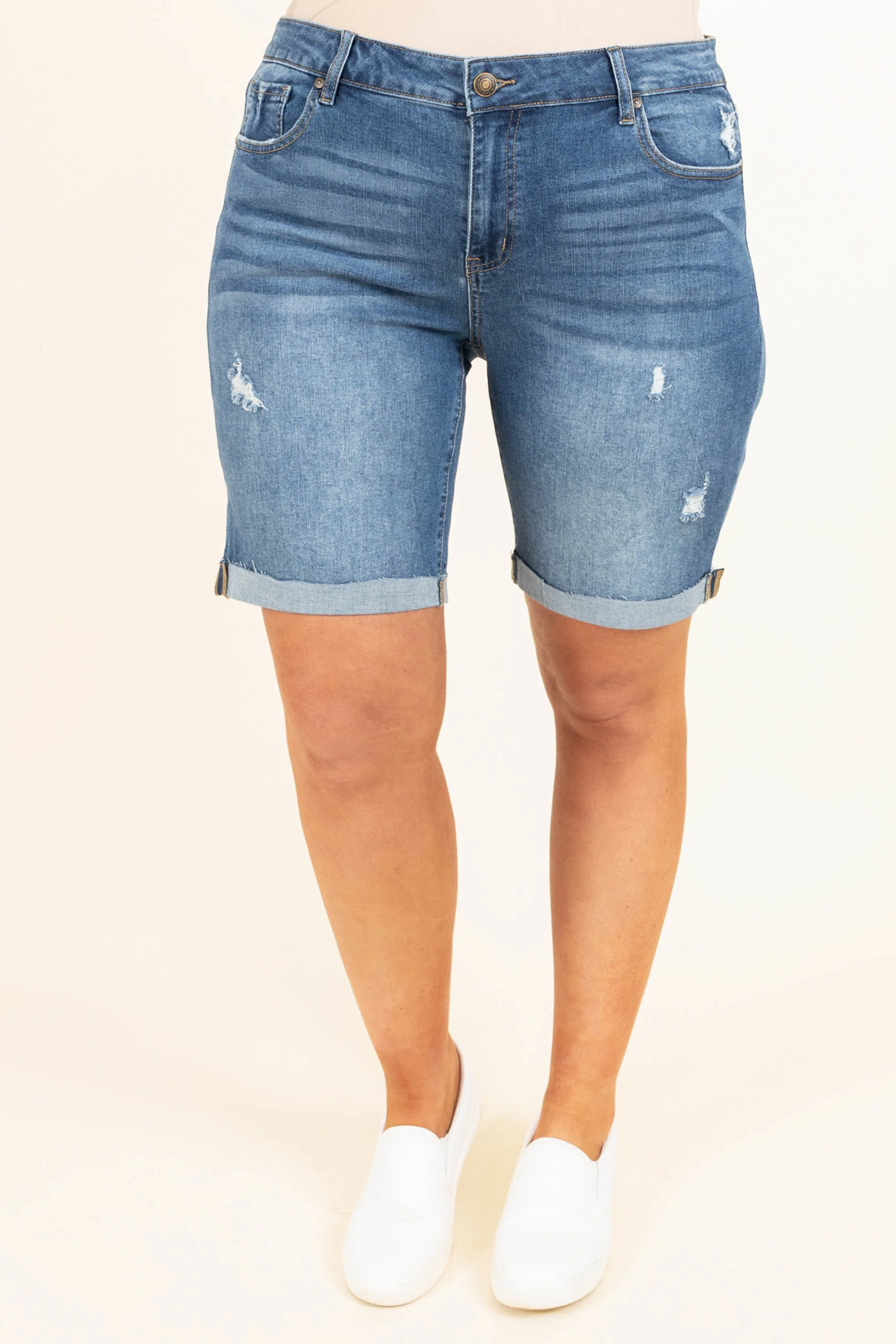Weekend Away Shorts, Medium Wash - Giverhouse