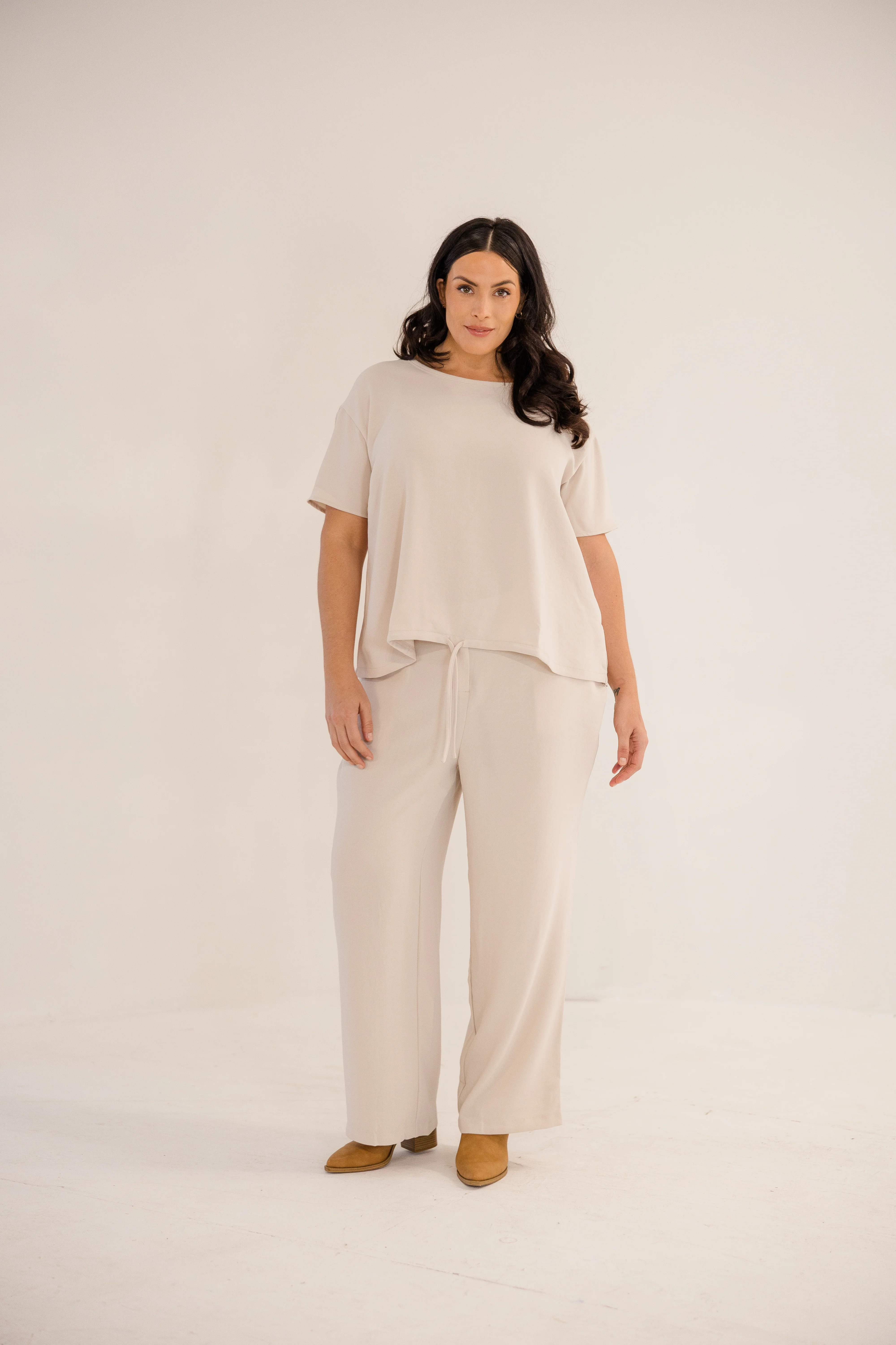 Ricker Tie Hem Top, Stone - Giverhouse