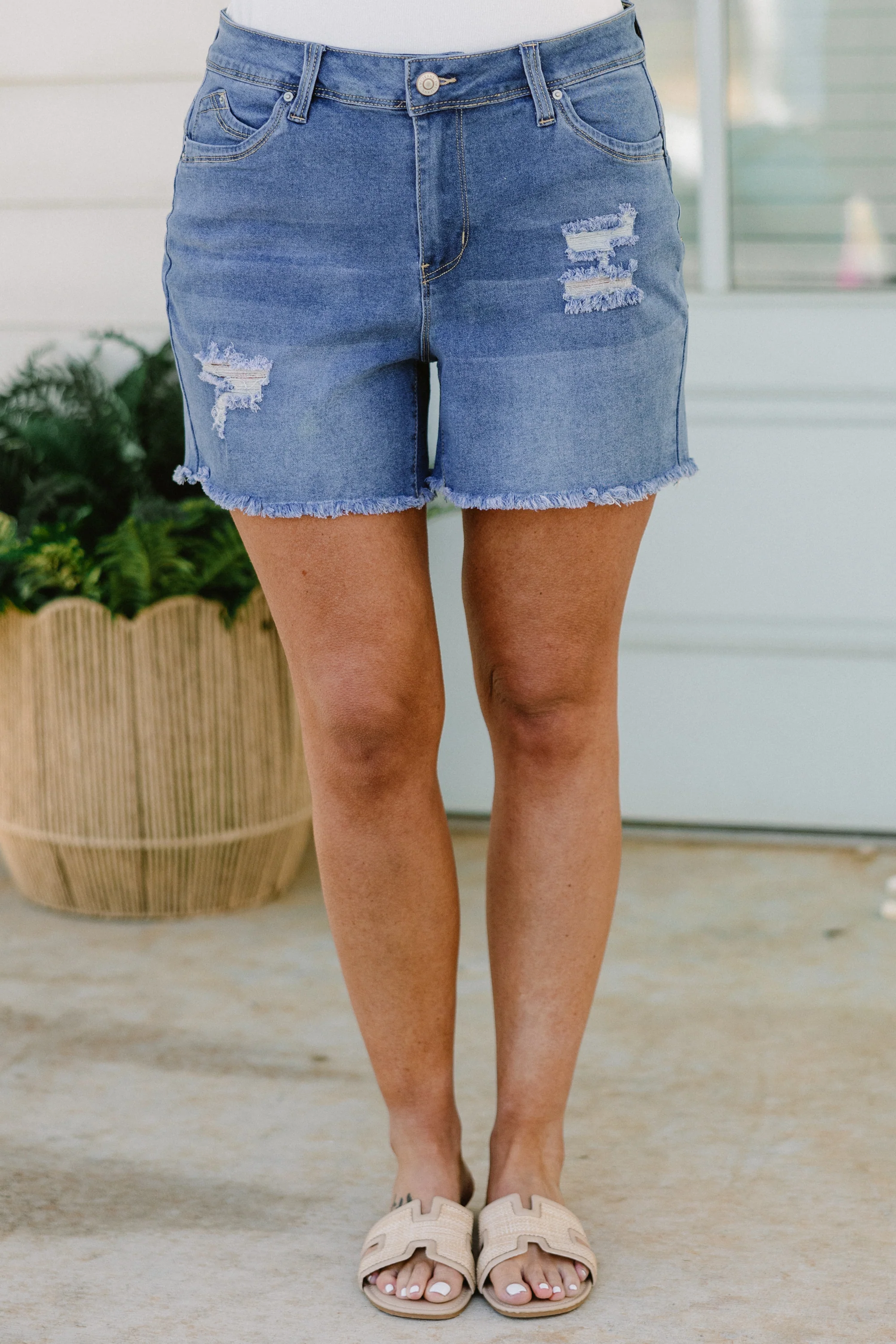 With A Little Luck Shorts, Medium Wash - Giverhouse