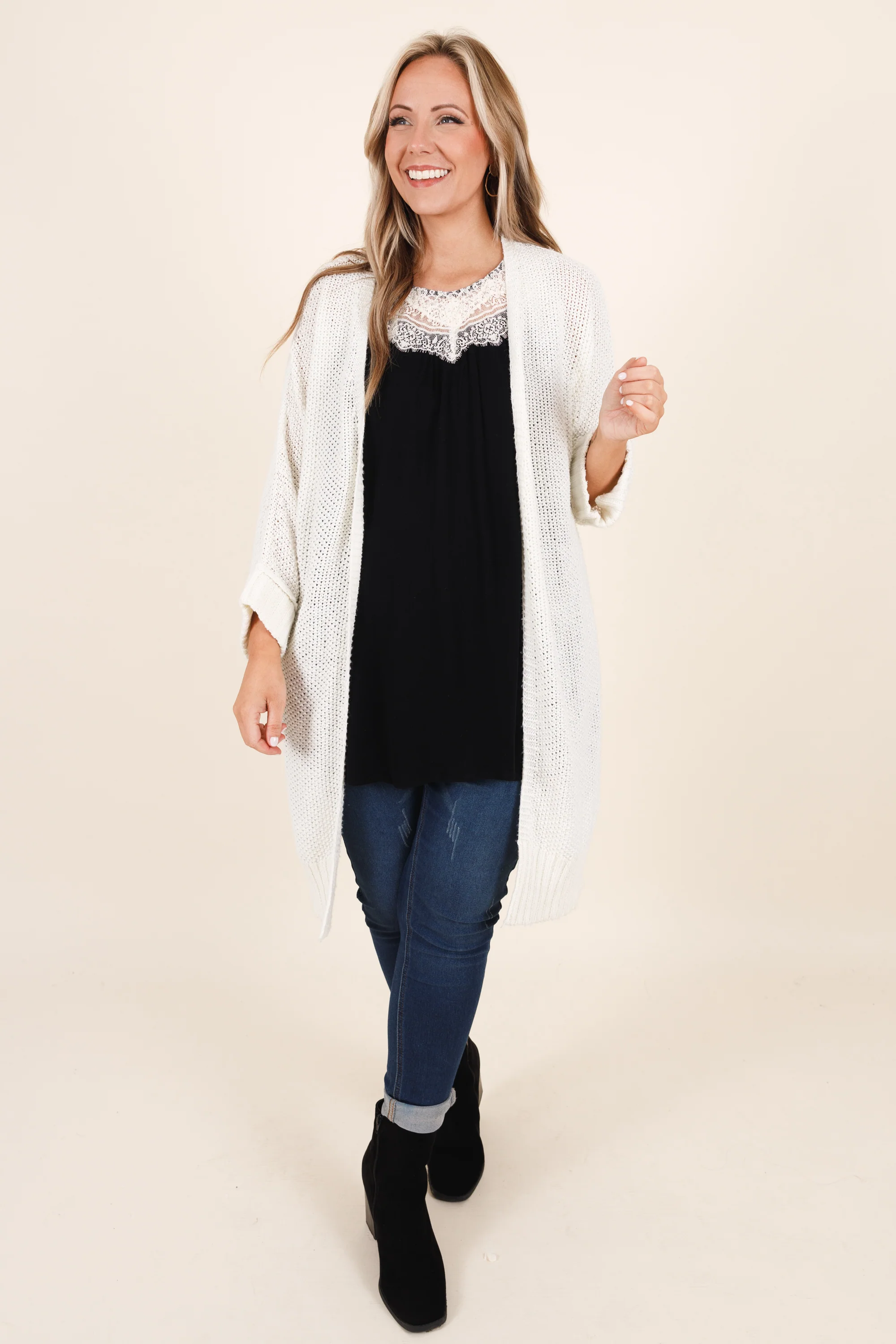 Lace With Love Top, Black - Giverhouse