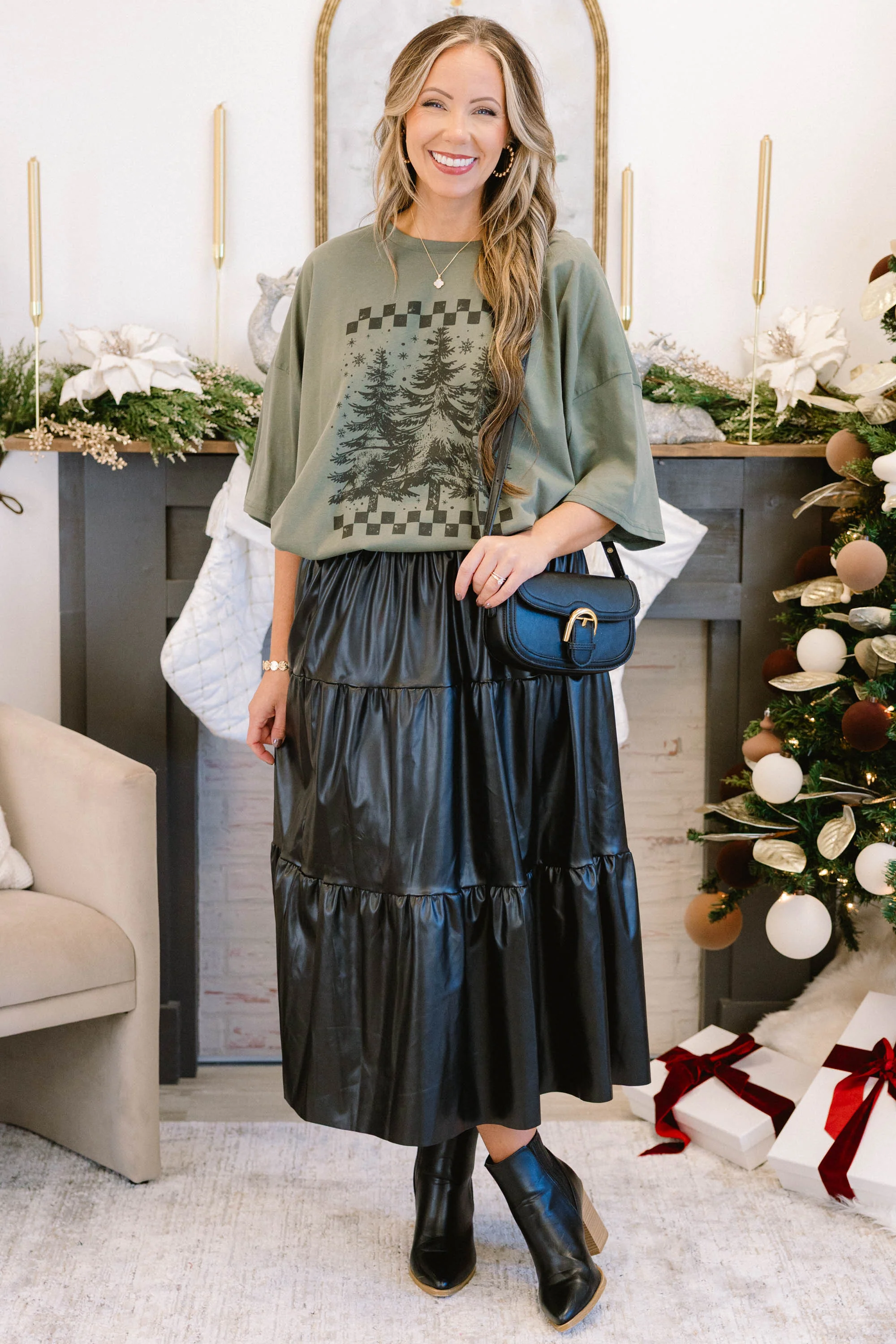 Holiday Season Boyfriend Tee, Moss - Giverhouse