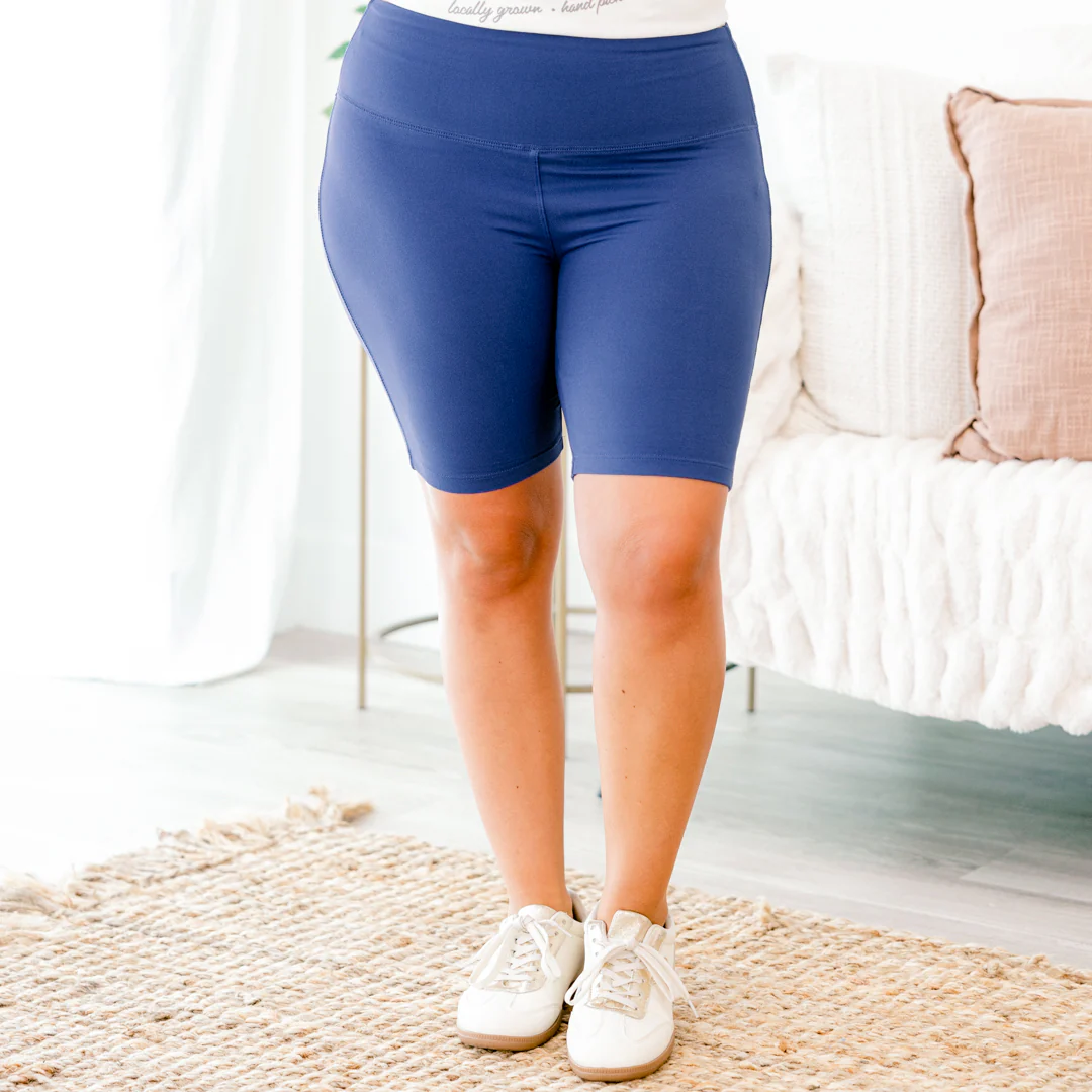 Run Into You Shorts, Light Navy - Giverhouse