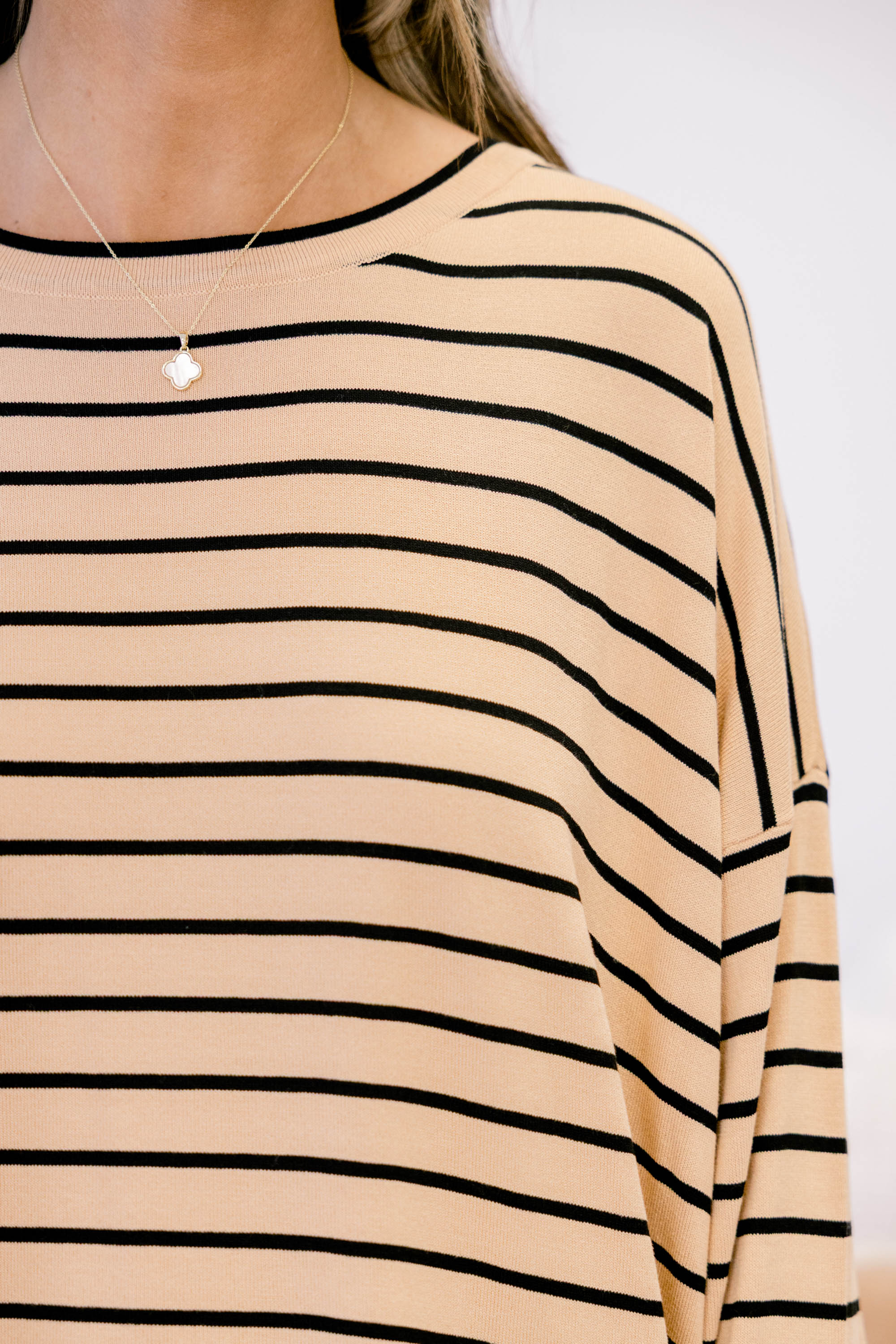 Hard At Work Top, Khaki - Giverhouse