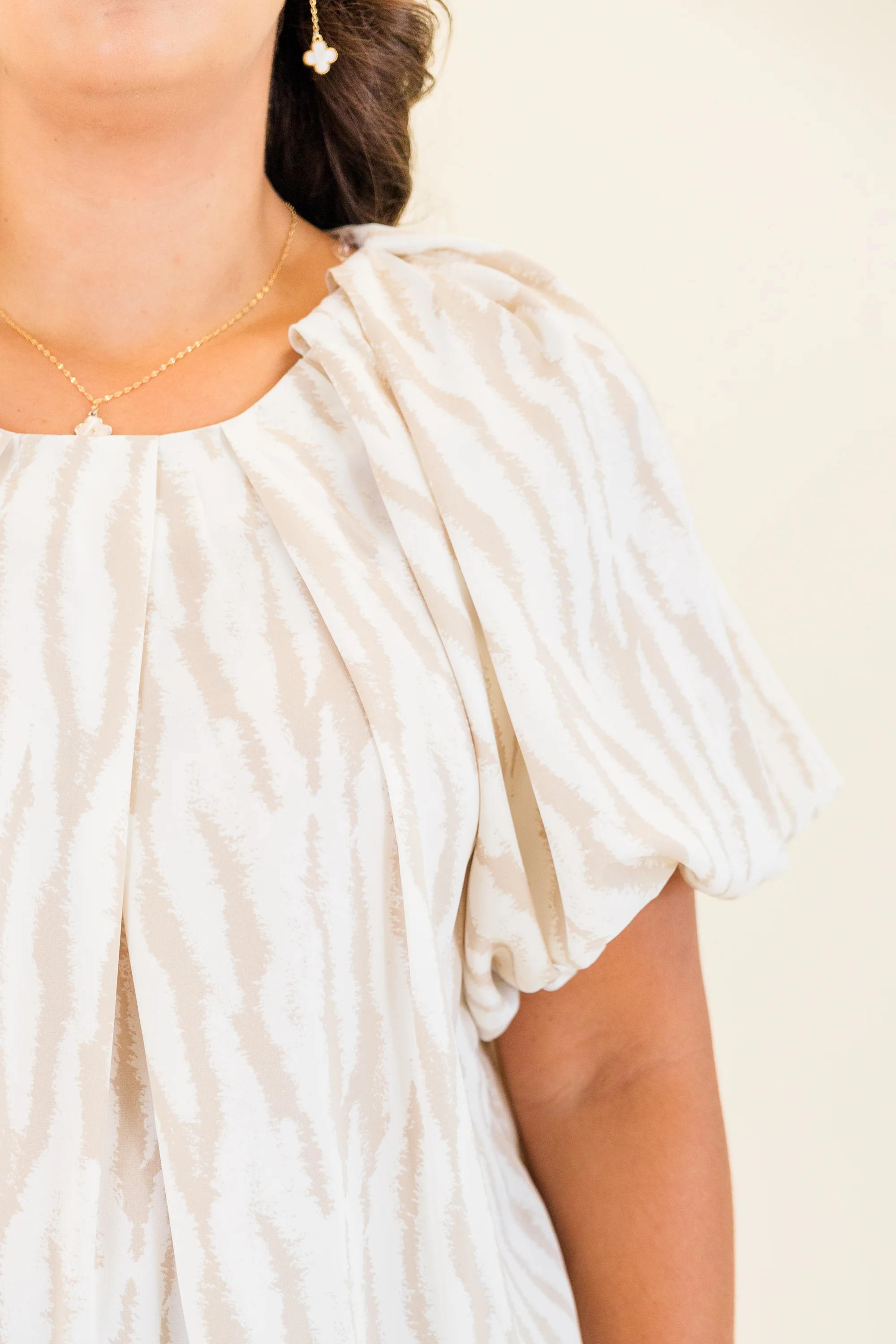 Misty Breeze Top, Taupe - Giverhouse