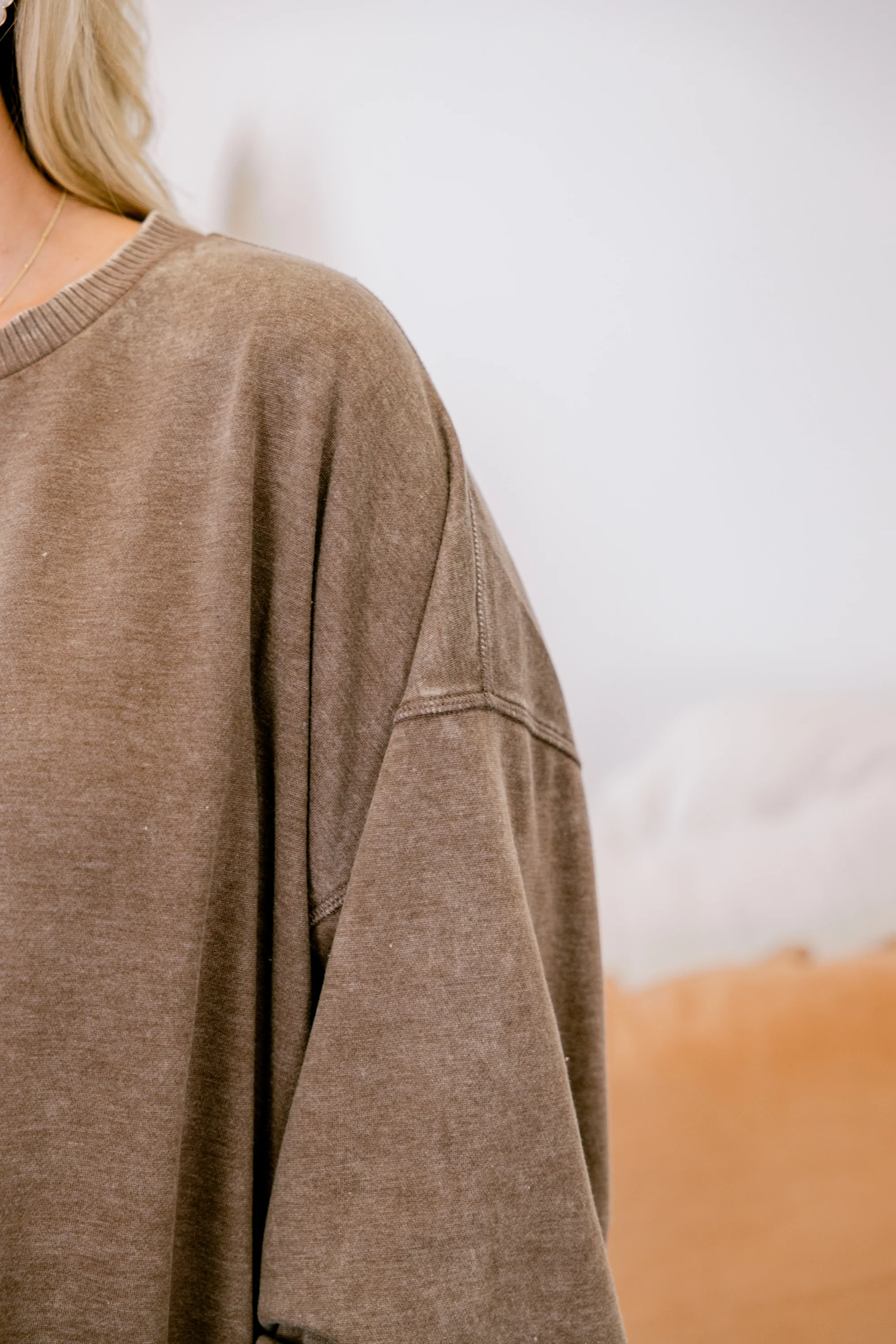 Only Getting Started Pullover, Mocha - Giverhouse